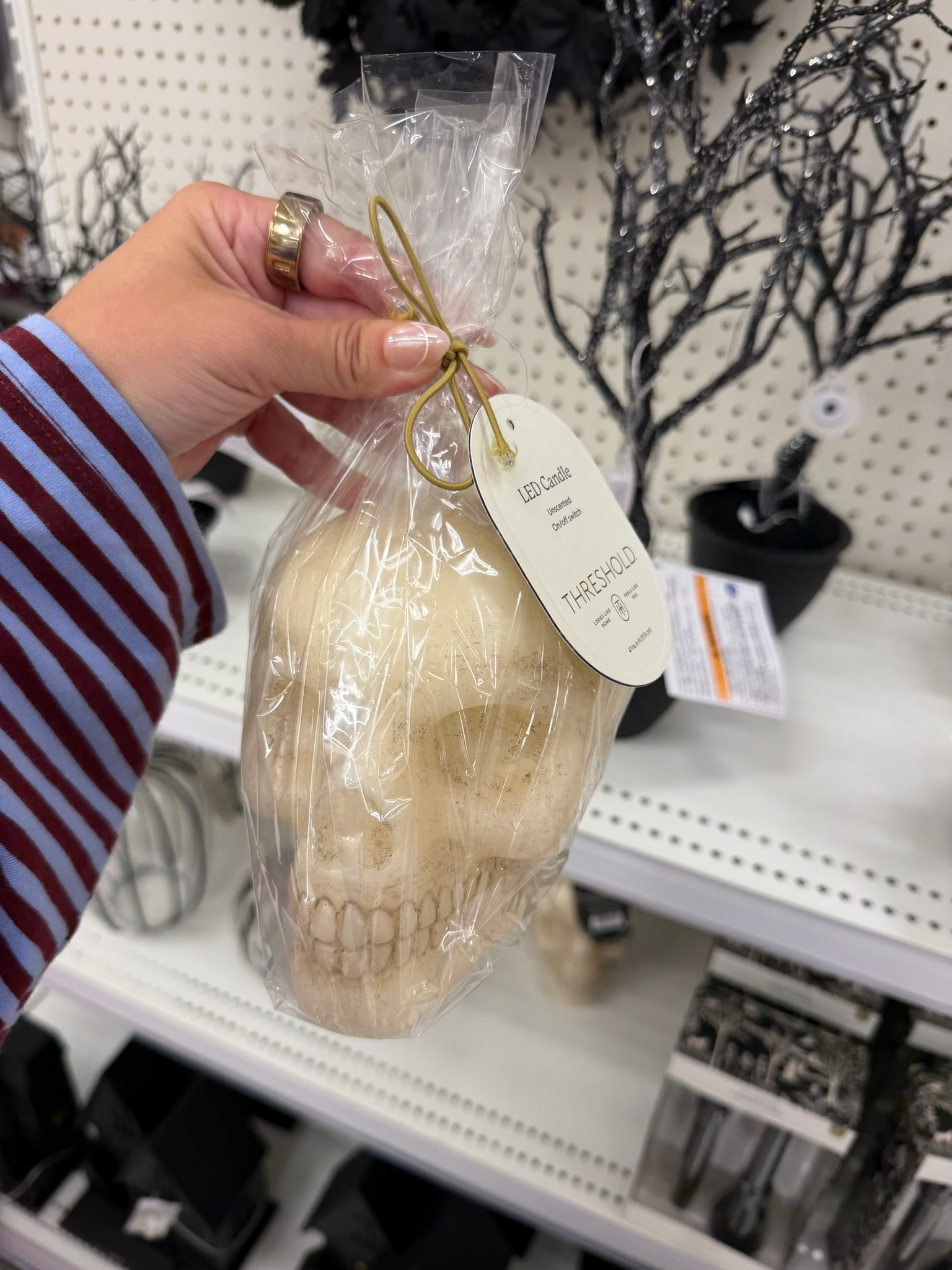 This skull candle is such a fun Halloween decor find 💀🕯️ it gives you that spooky look without needing to go overboard, and the LED detail makes it even better for styling on a shelf, console table or Halloween display.

fall outfits women over 50, wedding guest dress summer, date night outfits, fall wedding guest dresses, teacher outfits, country concert outfits, concert outfit ideas, fall decor, business casual workwear, travel outfits
 

 #LTKSeasonal #LTKHome