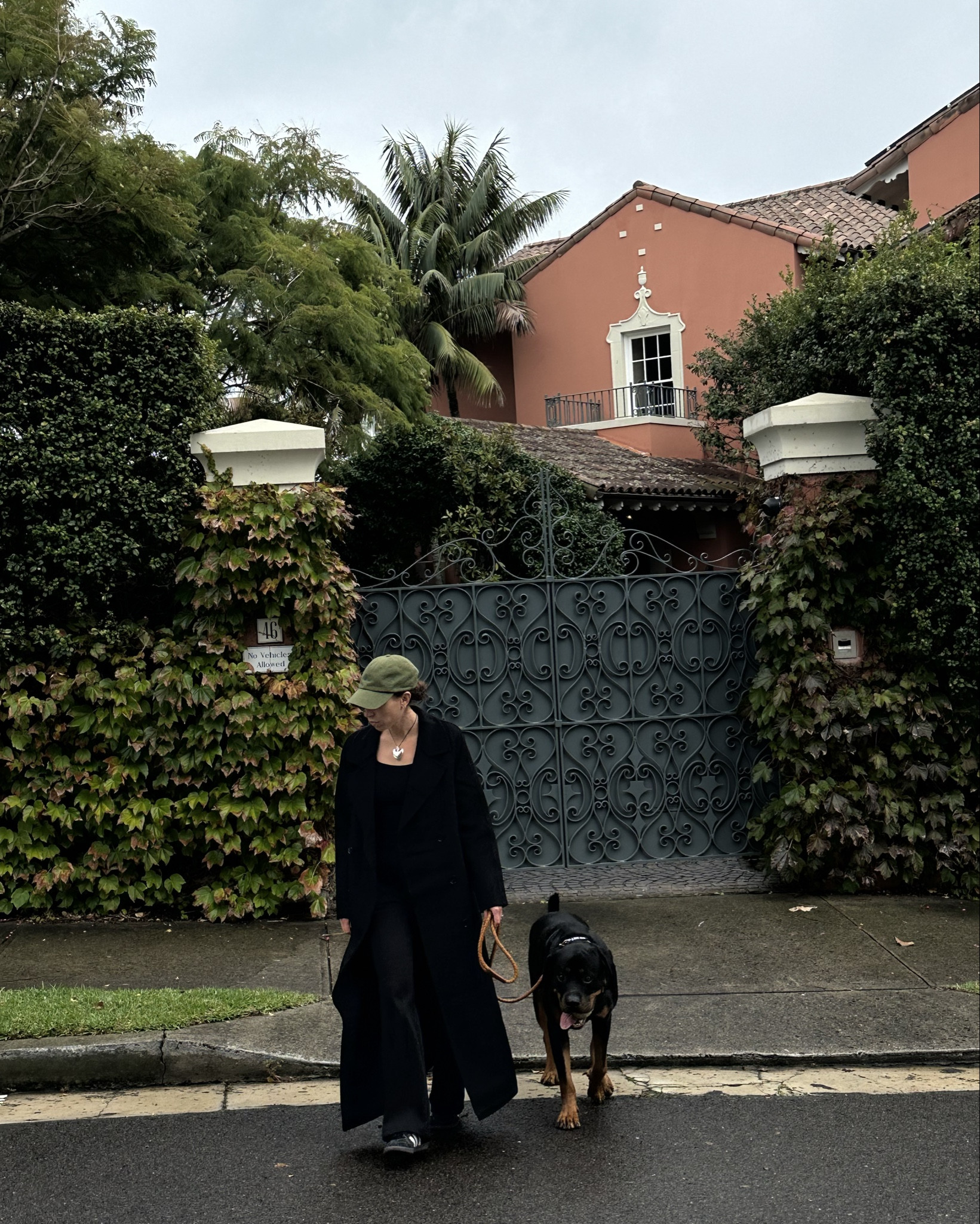 Dog walk but make it chic 🤍▪️

#LTKActive #LTKSeasonal #LTKaustralia