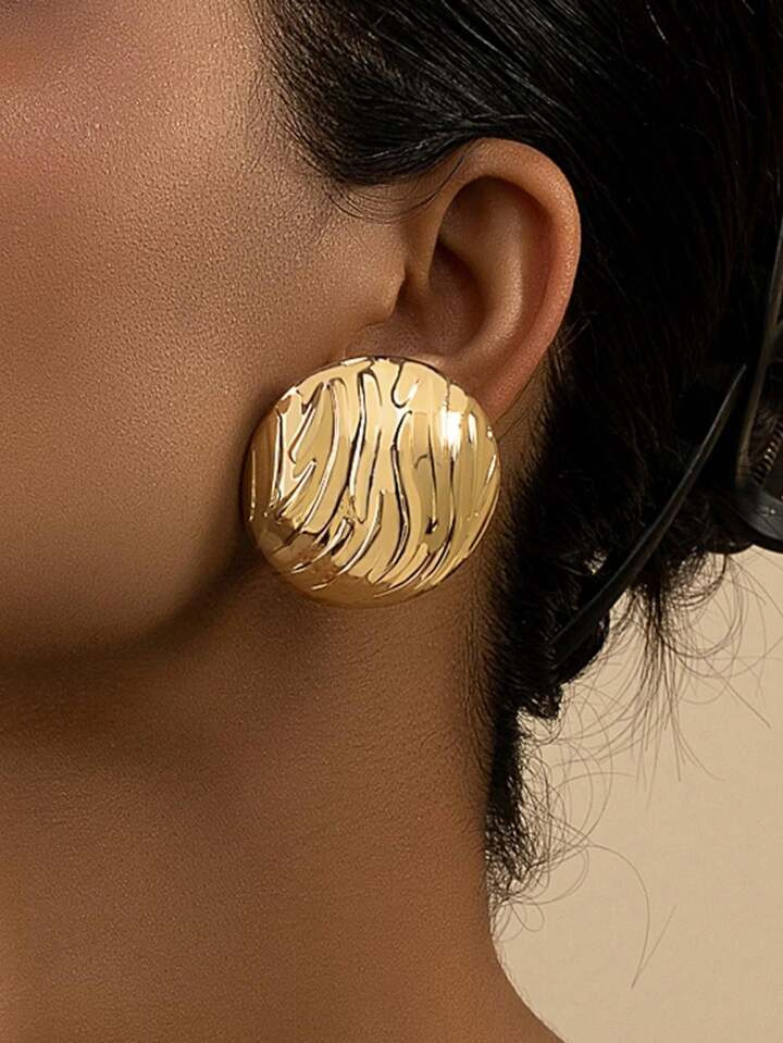 1pair Fashionable All-Match Asymmetrical Wave Texture Round Clip-On Earrings For Women, Jewelry A... | SHEIN