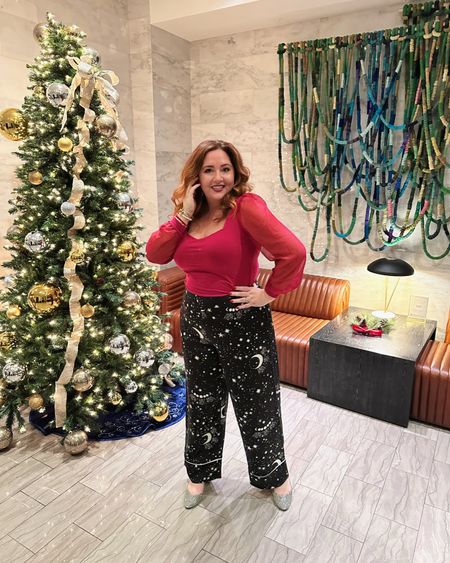 Holiday looks can totally be comfortable too! 

#LTKcurves #LTKSeasonal #LTKHoliday