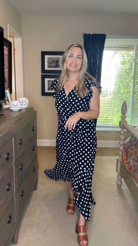 
Here’s a cute dress option for Mother’s Day brunch or dinner, which is usually my preference. I love brunch but Mother’s Day is always so crowded & I like a lazy morning, so dinner it is for us! I love how flowy it is! Wearing a small & fits great, but I need heels with it at 5’.
.
.
2024 spring fashion, spring capsule wardrobe, 2024 clothing trends for women, grown women outfits, spring 2024 fashion, spring outfits 2024 trends, spring outfits 2024 trends women over 40, spring outfits 2024 trends women over 50, high/low dress, brunch outfit, summer outfits, summer outfit inspo, outfits with sandals, cute spring dress, cute spring dresses casual knee length, cute spring dresses high/low, petite fashion, summer dress, petite fashion over 50, effortlessly chic outfits, effortlessly chic outfits spring, spring & summercapsule wardrobe 2024, spring capsule wardrobe 2024 travel





#LTKOver40 #LTKtravel #LTKWorkwear #LTKstyletip #LTKunder100 #LTKSeasonal #LTKbeauty #LTKunder50 #LTKVideo