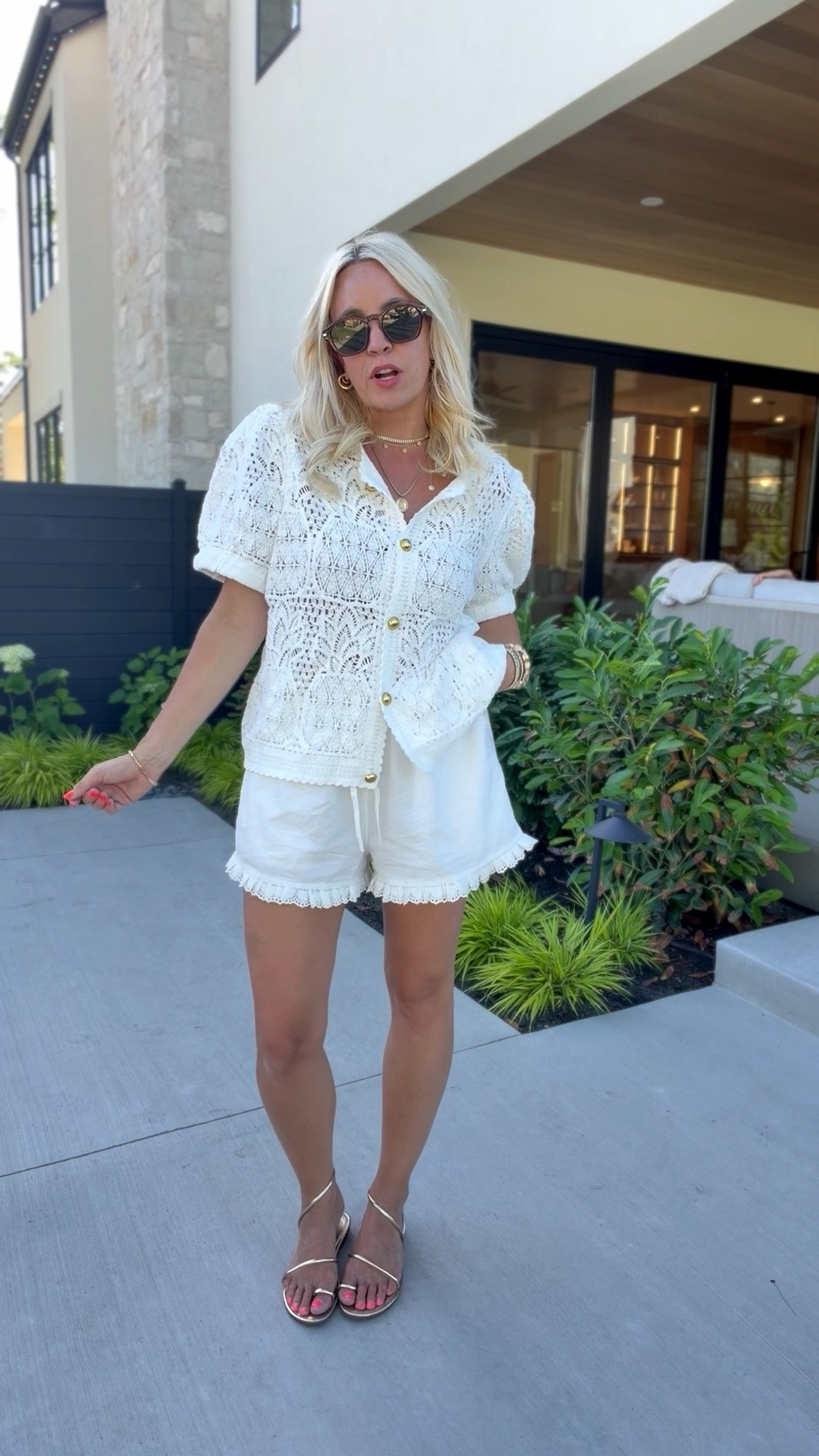How cute is this short sleeved cardigan?!

#LTKootd #LTKgrwm #LTKmomlife