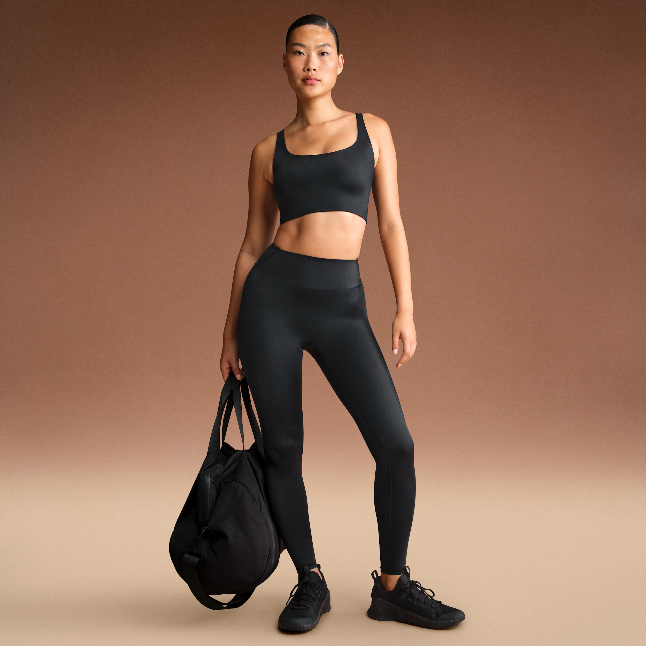 Nike Women's SKIMS Shine High-Waisted Bonded 26" Leggings in Black | BOLEG8352W-OBD | Nike (US)