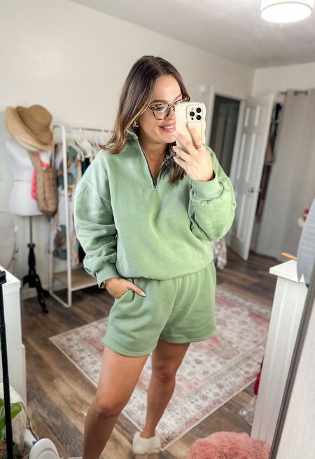 Matching loungewear set / this top is one of my favsss from last year but now it comes with a matching pair of shorts - working drawstring and pockets - wearing a size large 

#LTKstyletip #LTKmidsize