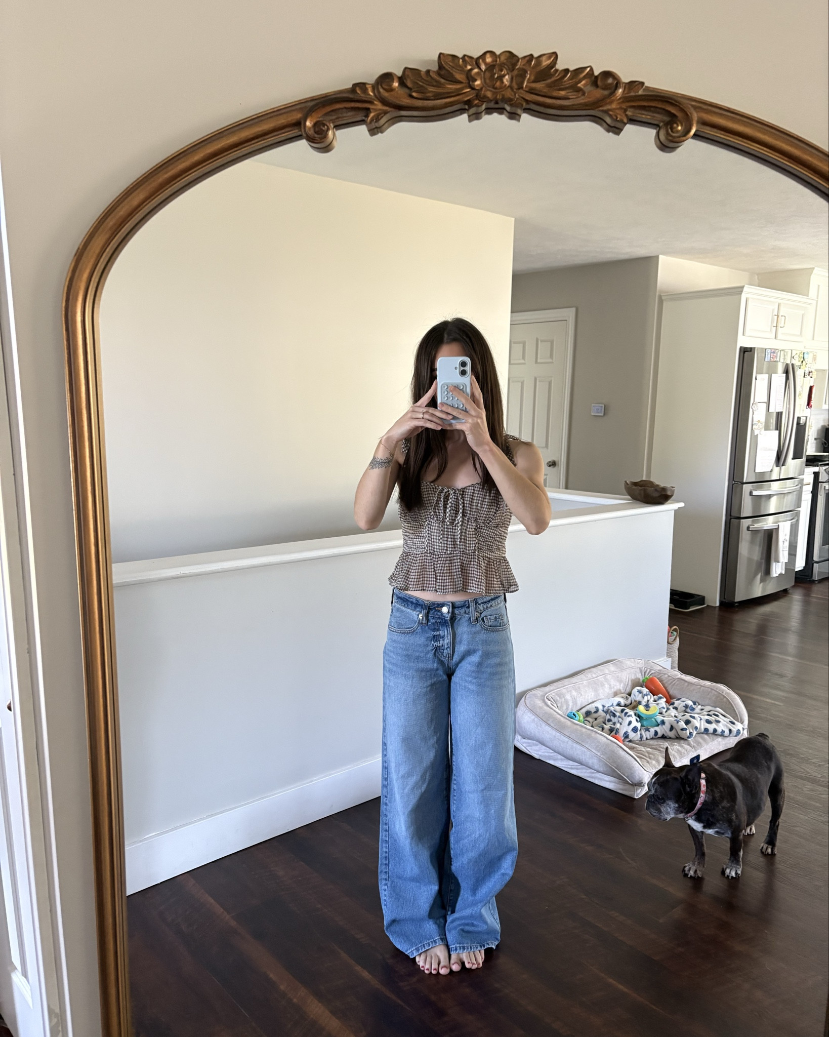 the perfect baggy jeans 👖 

#LTKSeasonal #LTKFindsUnder100 #LTKFindsUnder50