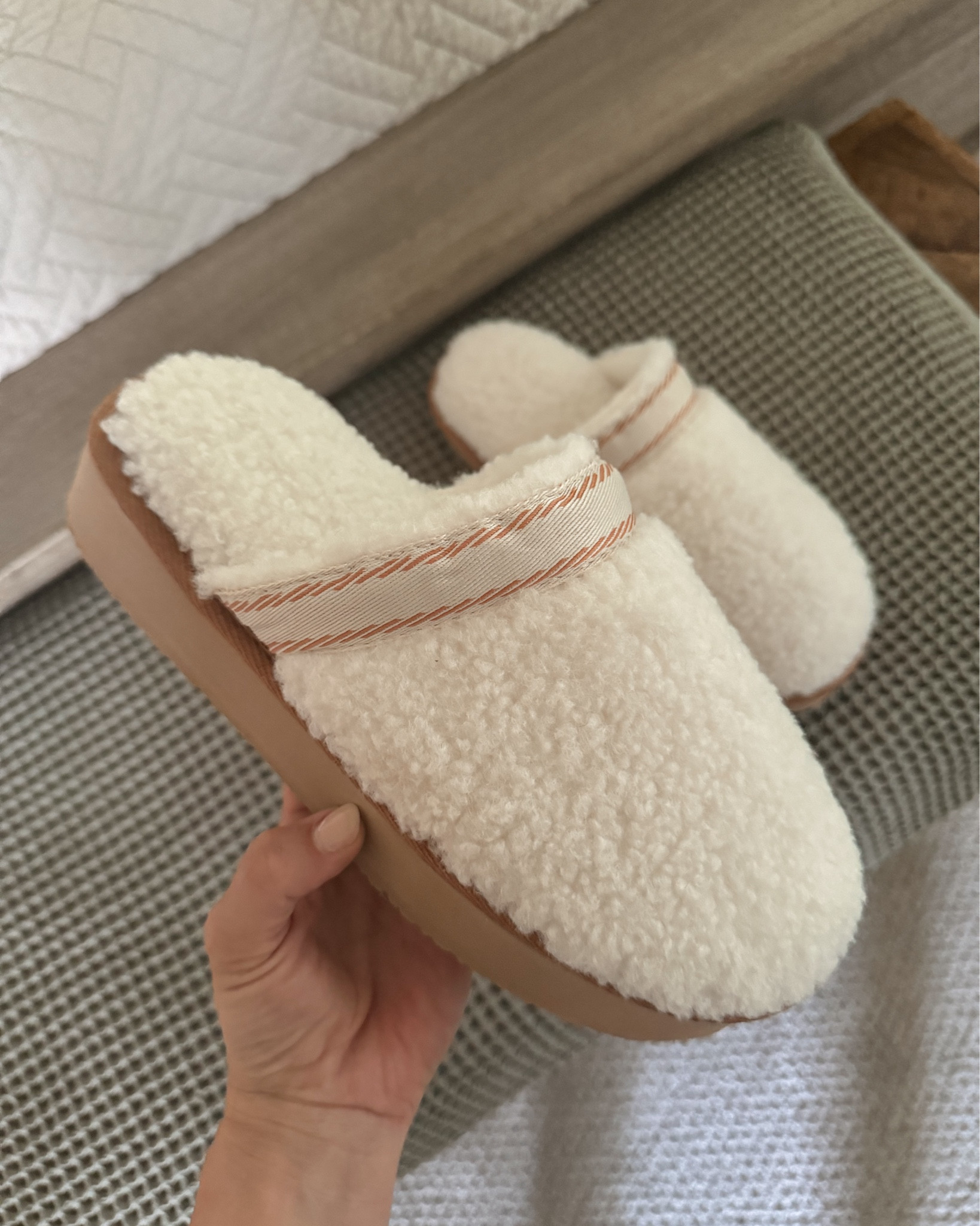The most adorable platform slip on shoes from @walmartfashion for fall! They are so comfortable, it’s like wearing slippers!! Sherpa material and so soft! Perfect for those chilly days!  #walmartpartner #walmartfashion 

#LTKShoeCrush