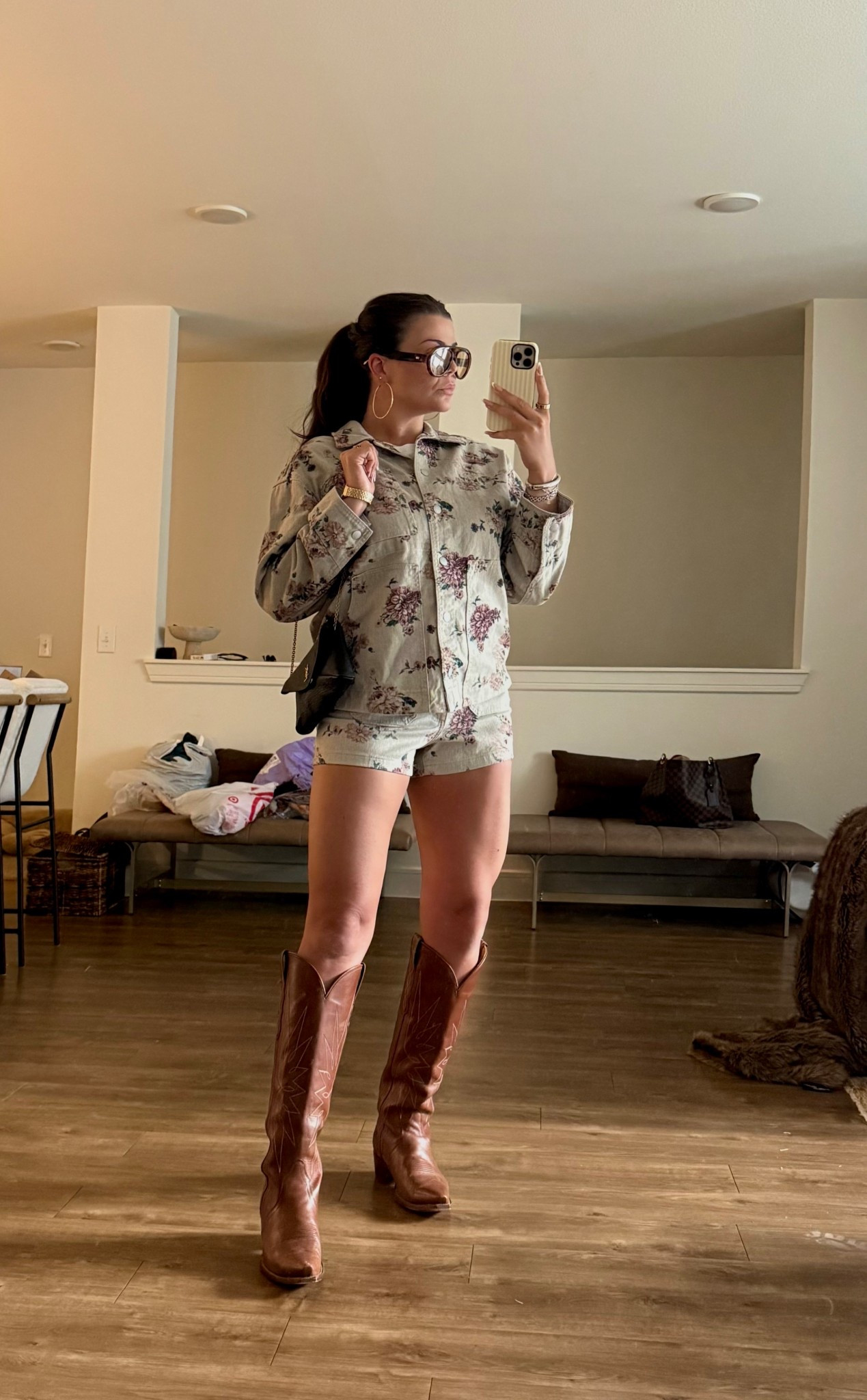 Jacket runs big and shorts run small! I’m normally a 6 or M and I did an XS in the jacket and 8 in the shorts 