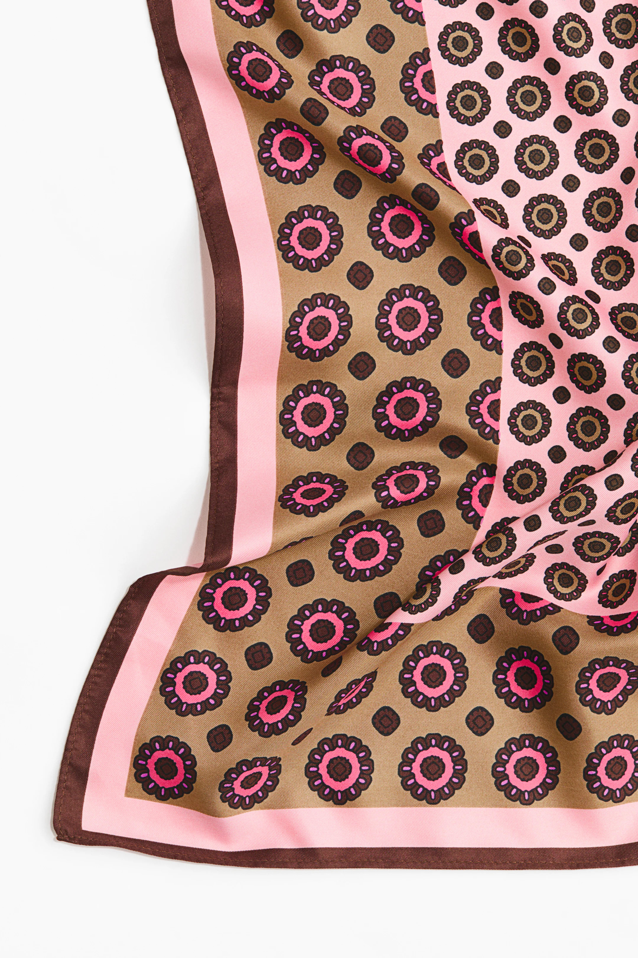 Patterned Scarf | H&M (US + CA)