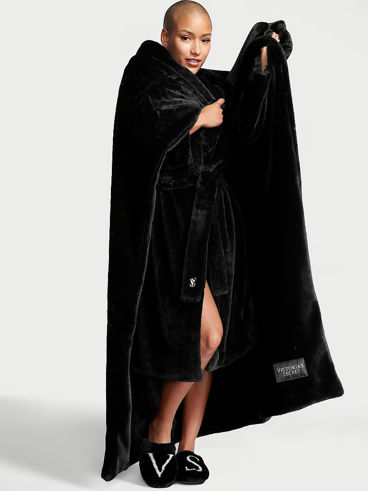 Closed Toe Faux Fur Slipper | Victoria's Secret (US / CA )