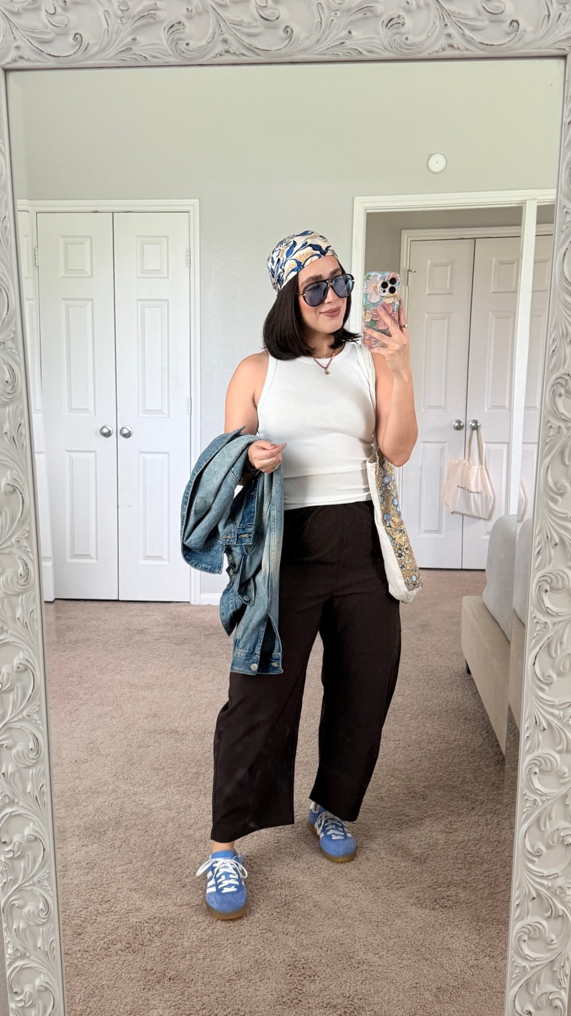 OOTD as a mom of 3 who is curvy petite. Size small short in pant. Size small in top.

#LTKootd #LTKmomlife #LTKPetite
