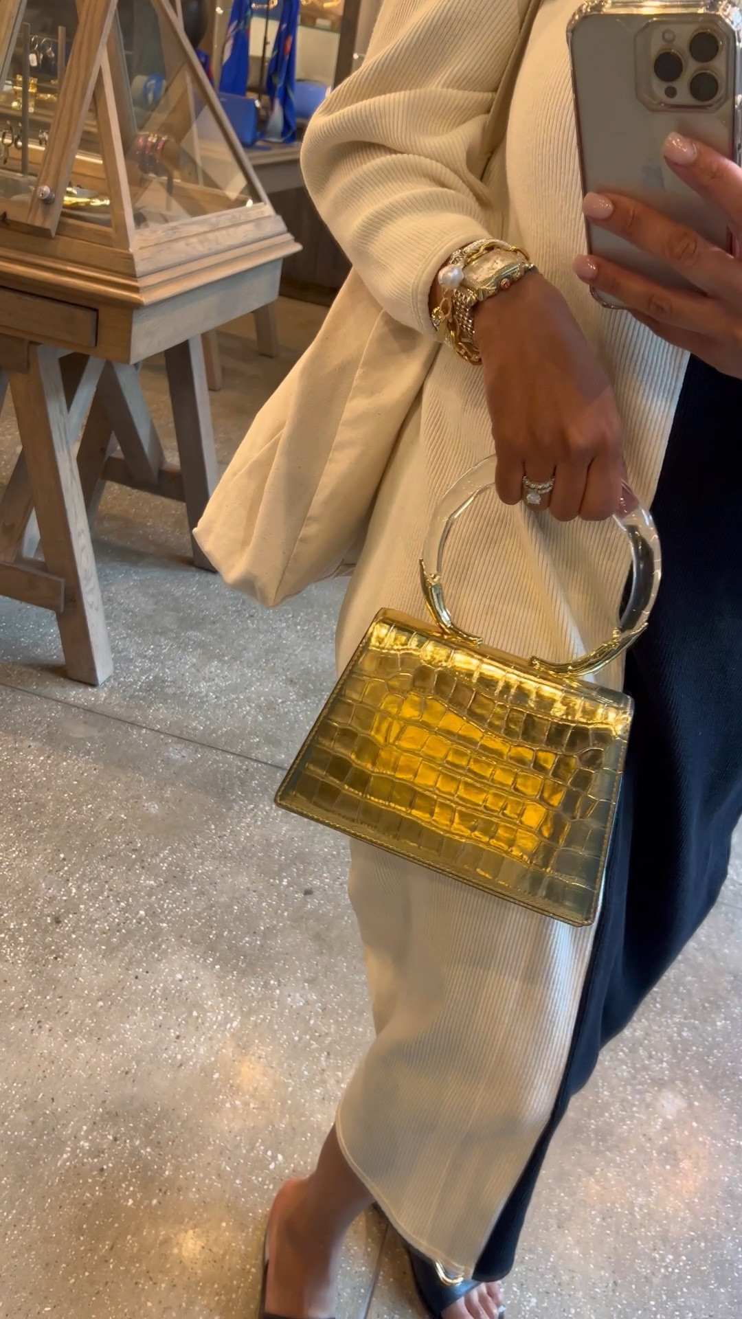 A bag that is perfect for a Mother’s Day gift or a wedding guest outfit! Code KIMBERLY20

#LTKSeasonal #LTKstyletip