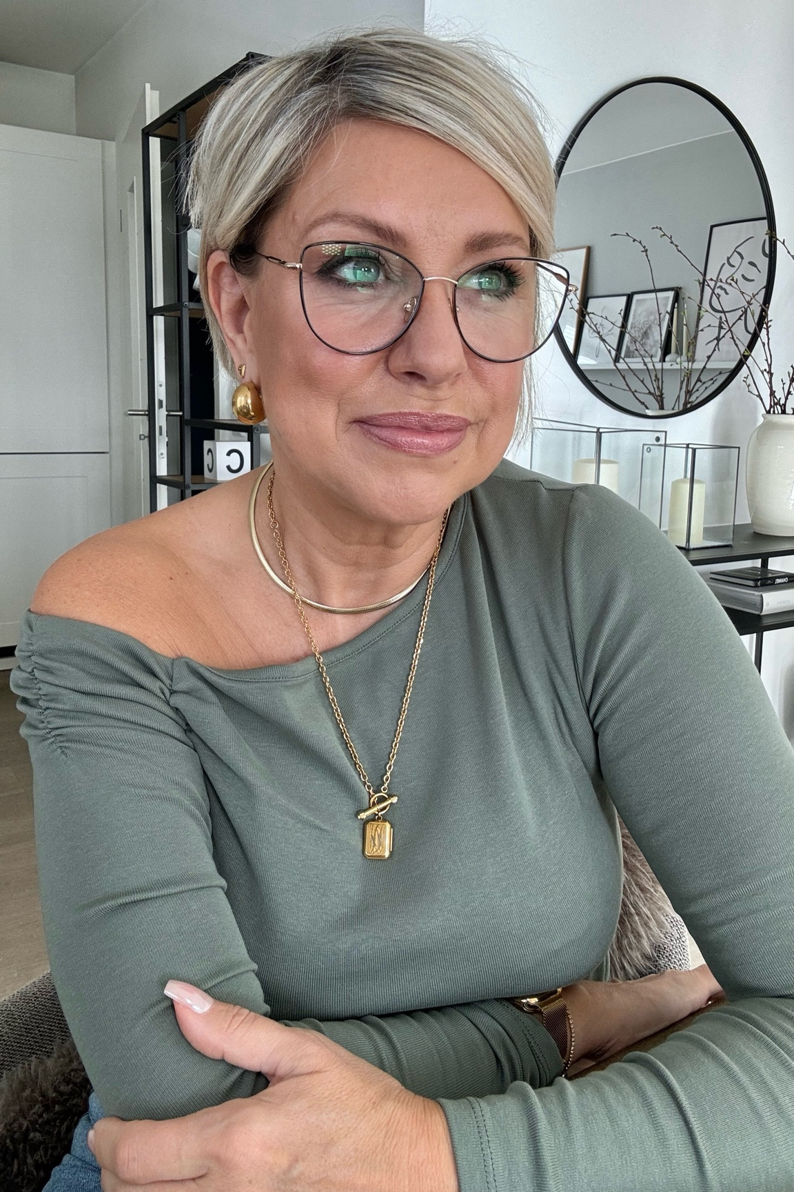 Meine Brille 

#LTKfindsunder50 #LTKfindsunder100 #LTKworkwear