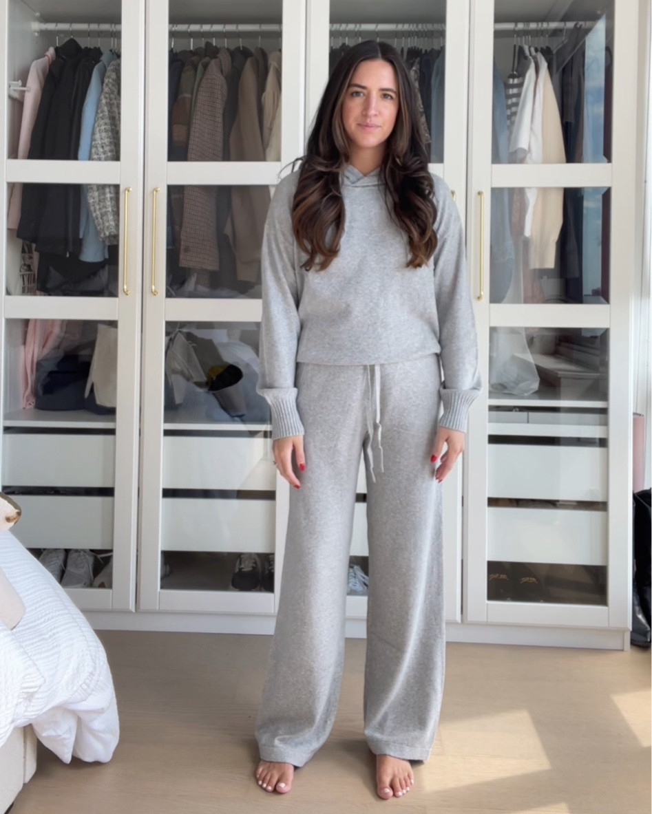 Small top
XSmall bottom

Lounge set, sweat set, loungewear, fall outfit, travel outfit 

#LTKSeasonal #LTKfindsunder100 #LTKstyletip