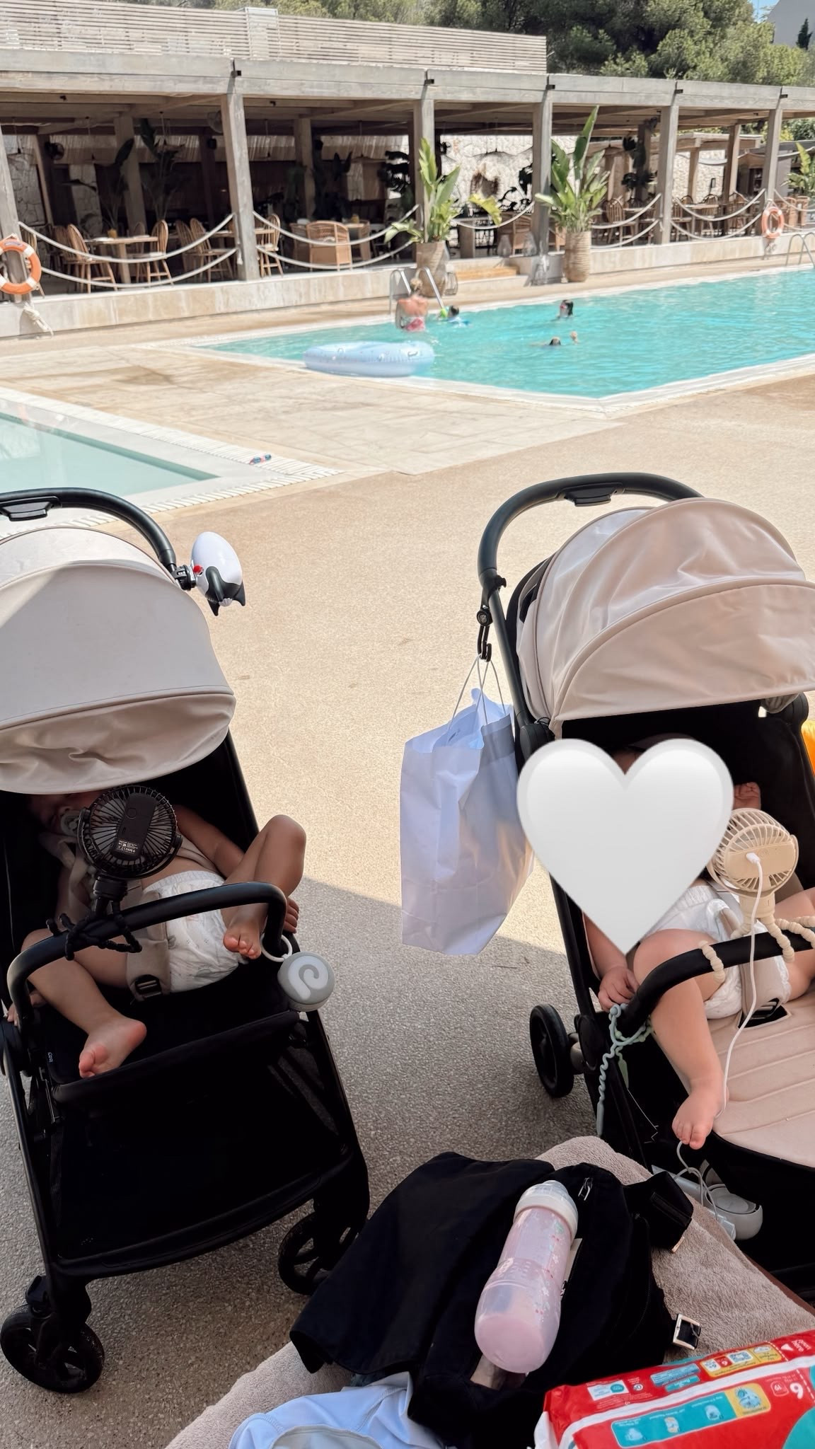 The best travel stroller!!

#LTKTravel #LTKKids #LTKBaby
