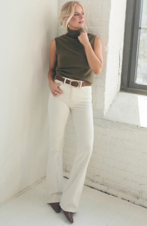 Bootcut dreams! 👖 These Abercrombie High-Rise Bootcut Jeans are made from signature stretch denim with a high rise that flatters the hip, seat & thigh — then flares slightly at the calf for that timeless boot-cut silhouette. Clean hem, full-length fit, and oh so boot-friendly.

Pair them with a sleek mock sleeveless top for a polished yet casual look — think neutral tones to let the ecru wash shine, or black for contrast. Add a chunky belt and ankle boots or strappy sandals and you’ve got a stylish go-to for brunch, date night, or running errands. 

Don't miss out on the LTK Fall Sale 2025! 
#AbercrombieDenim #HighRiseBootcut #StretchJeans #BootcutStyle #EffortlessOutfit #MockSleevelessTop #OOTD 

 #LTKFallSale #LTKSeasonal #LTKStyleTip