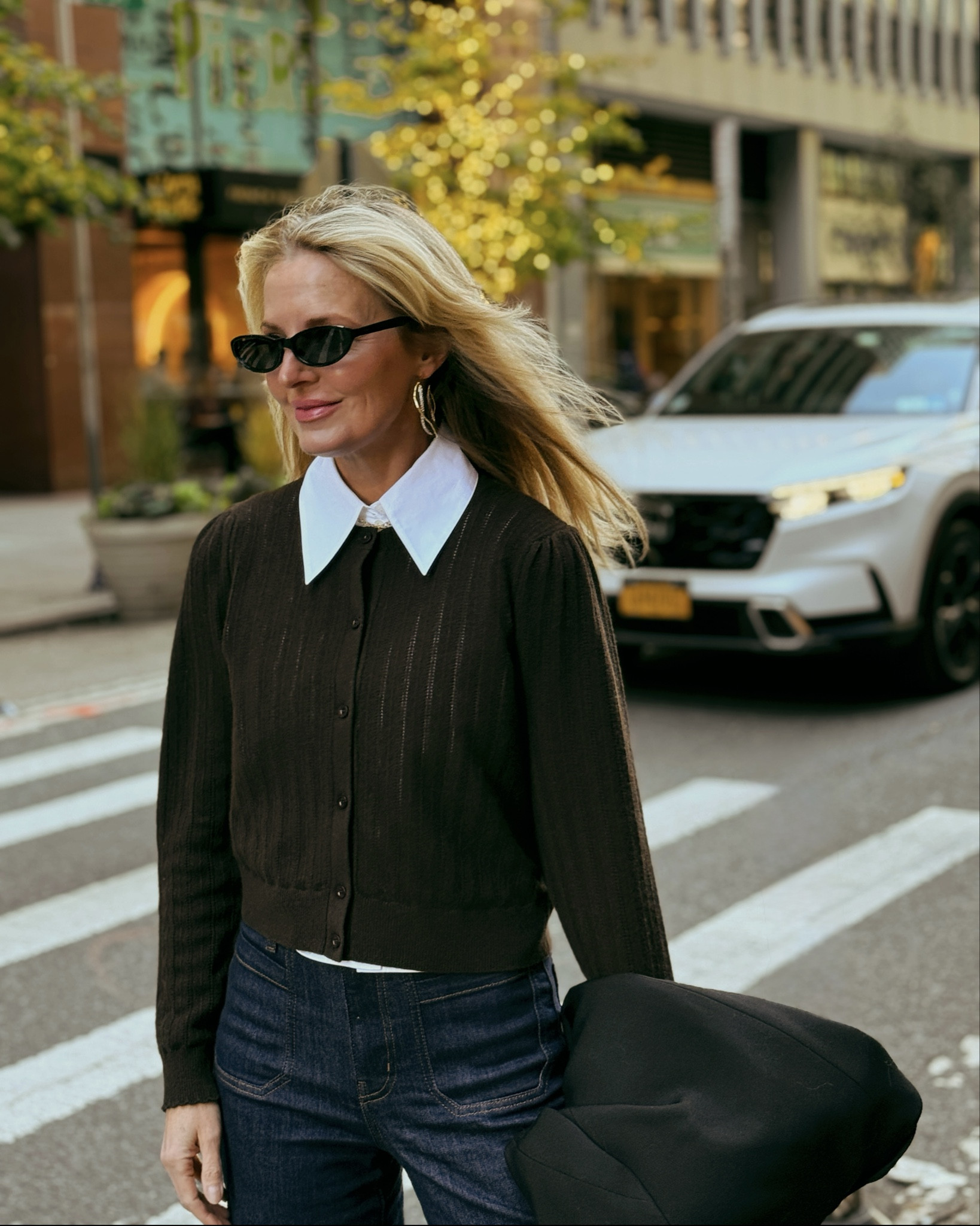 Simple, chic outfit for fall and winter! Give me all the chocolate brown sweaters 🤎

#LTKHoliday #LTKSeasonal #LTKootd