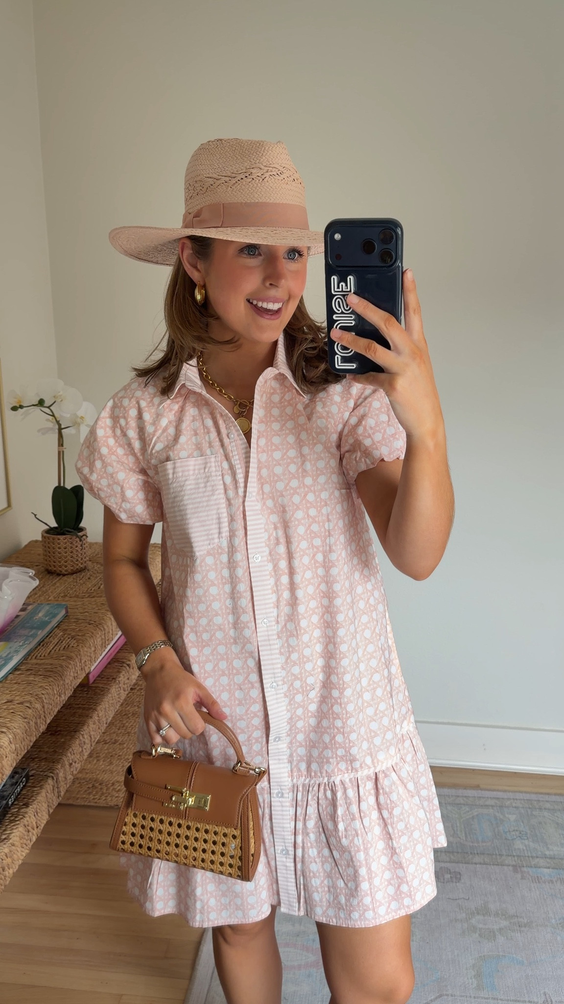 Cute spring outfit idea! Wearing an XS.

Golf tournament// masters outfits 