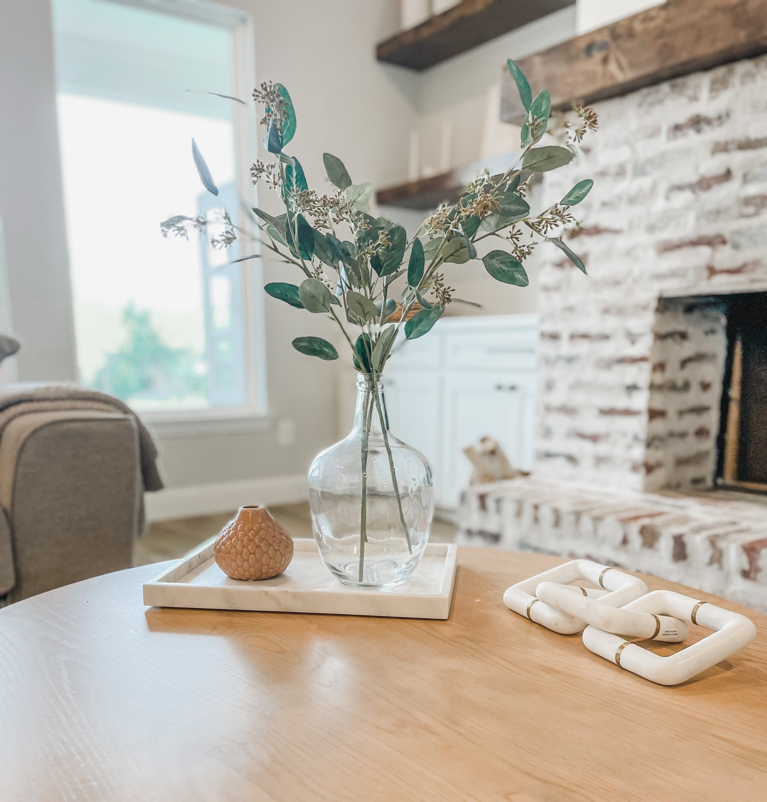 Coffee table decor 

#LTKhome