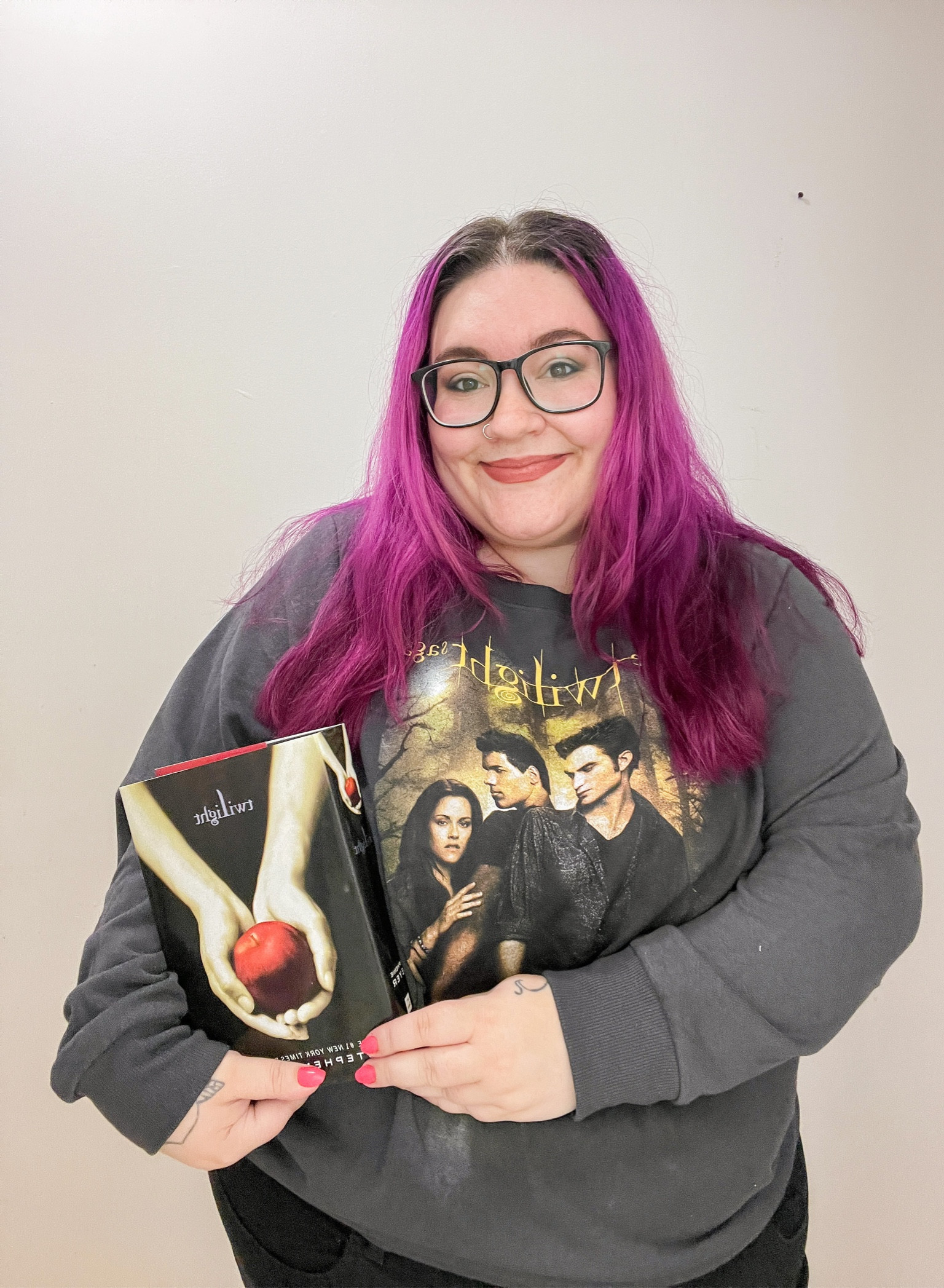 Twilight crewneck : team Edward all the way🧛🖤🍎

#LTKSeasonal #LTKmidsize #LTKunder50