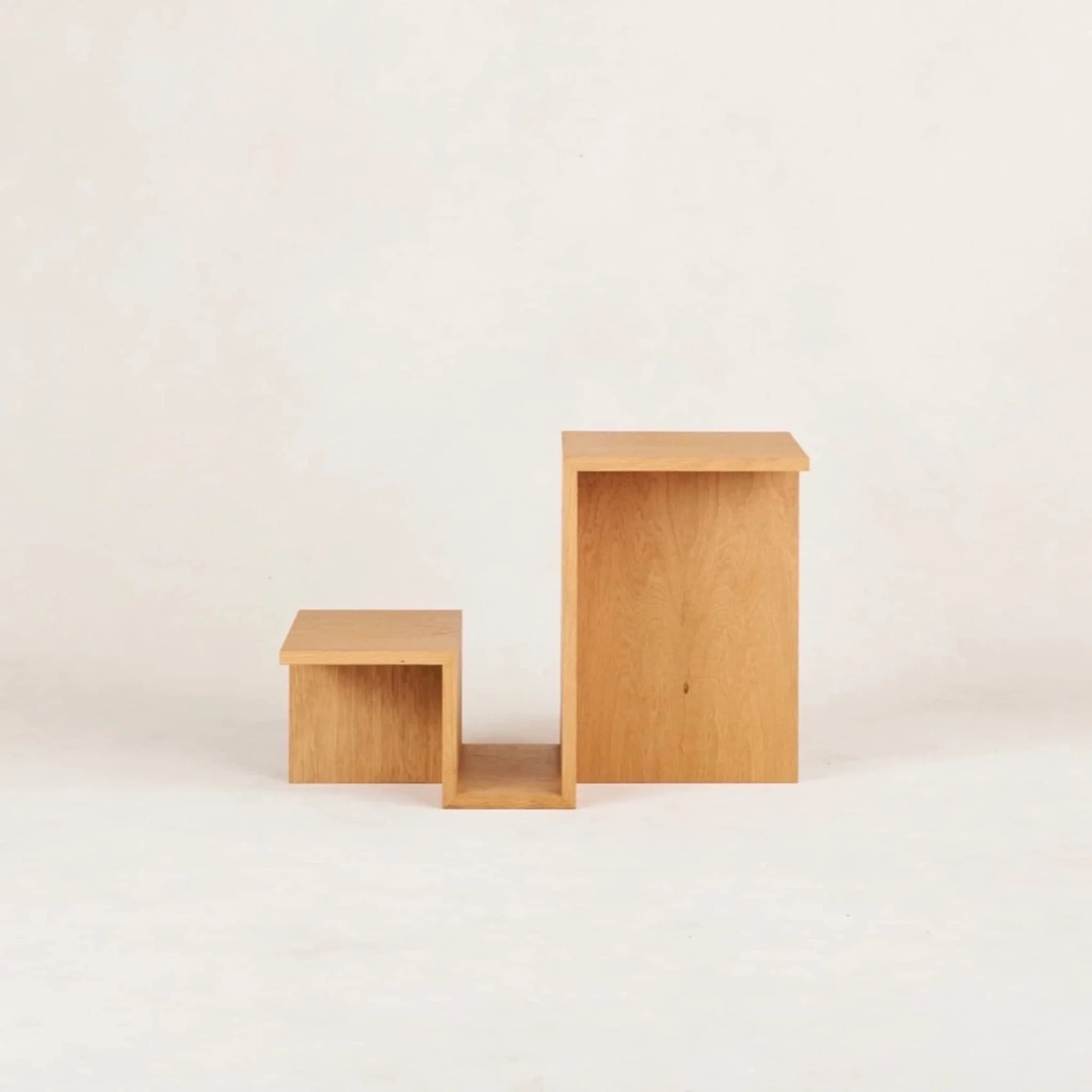 Valley Side Table - Warm Oak | House of Léon