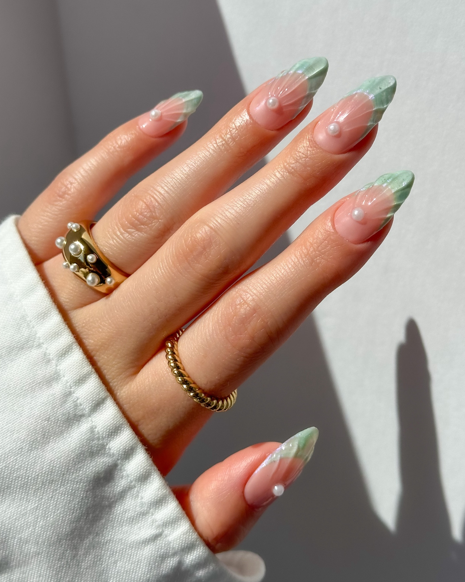 shell frenchies 🧜🏻‍♀️🐚🫧

#LTKStyleTip #LTKSaleAlert #LTKBeauty