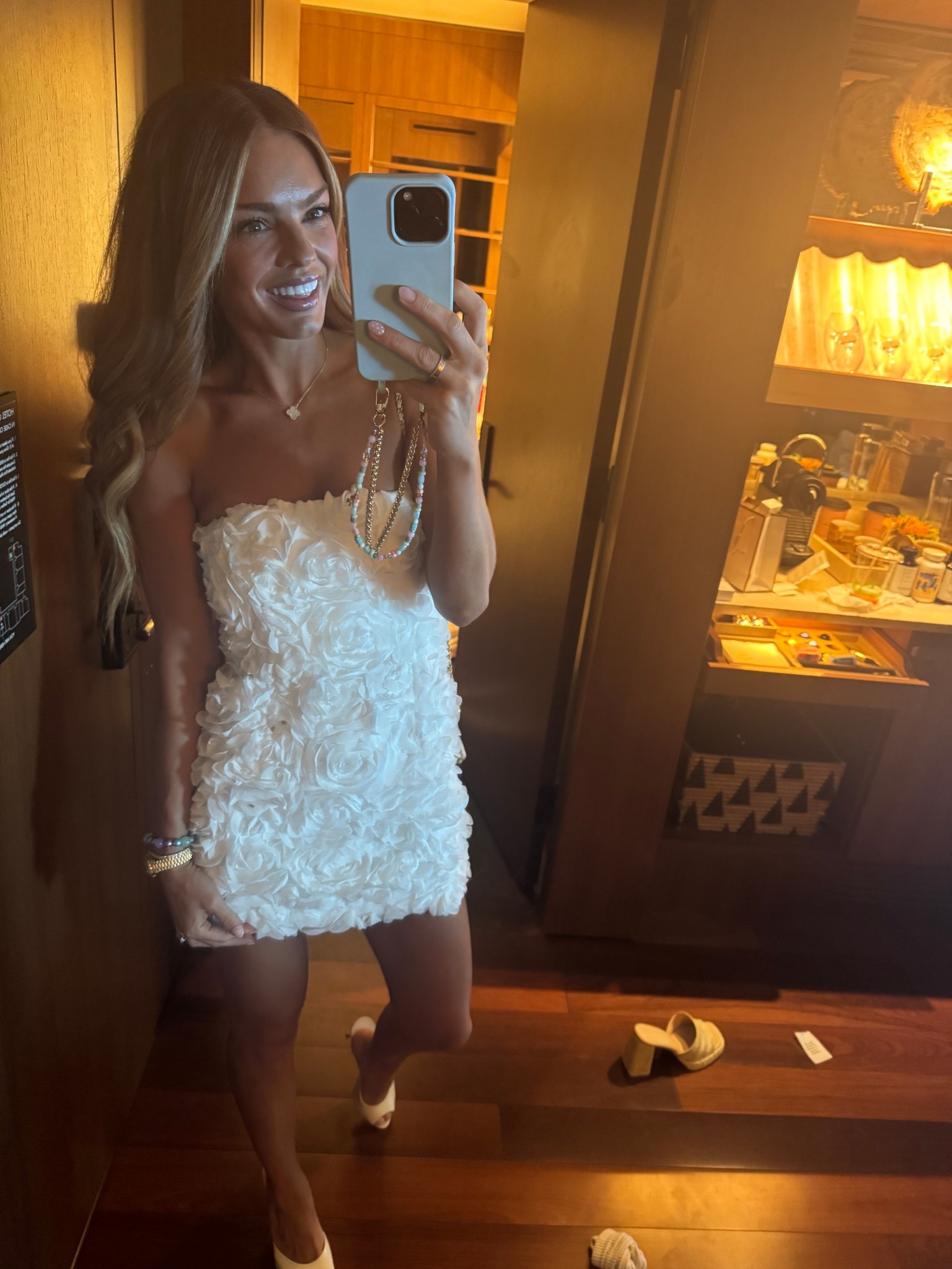 Wedding planning! 💍👰‍♀️ #whitedress #weddingplanningootd #bridalera