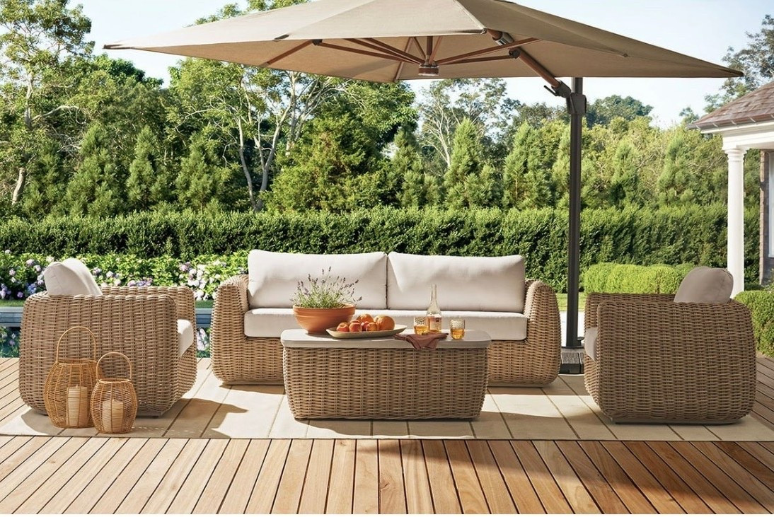 Outdoor all weather furniture , comes with furniture covers 

#LTKHome