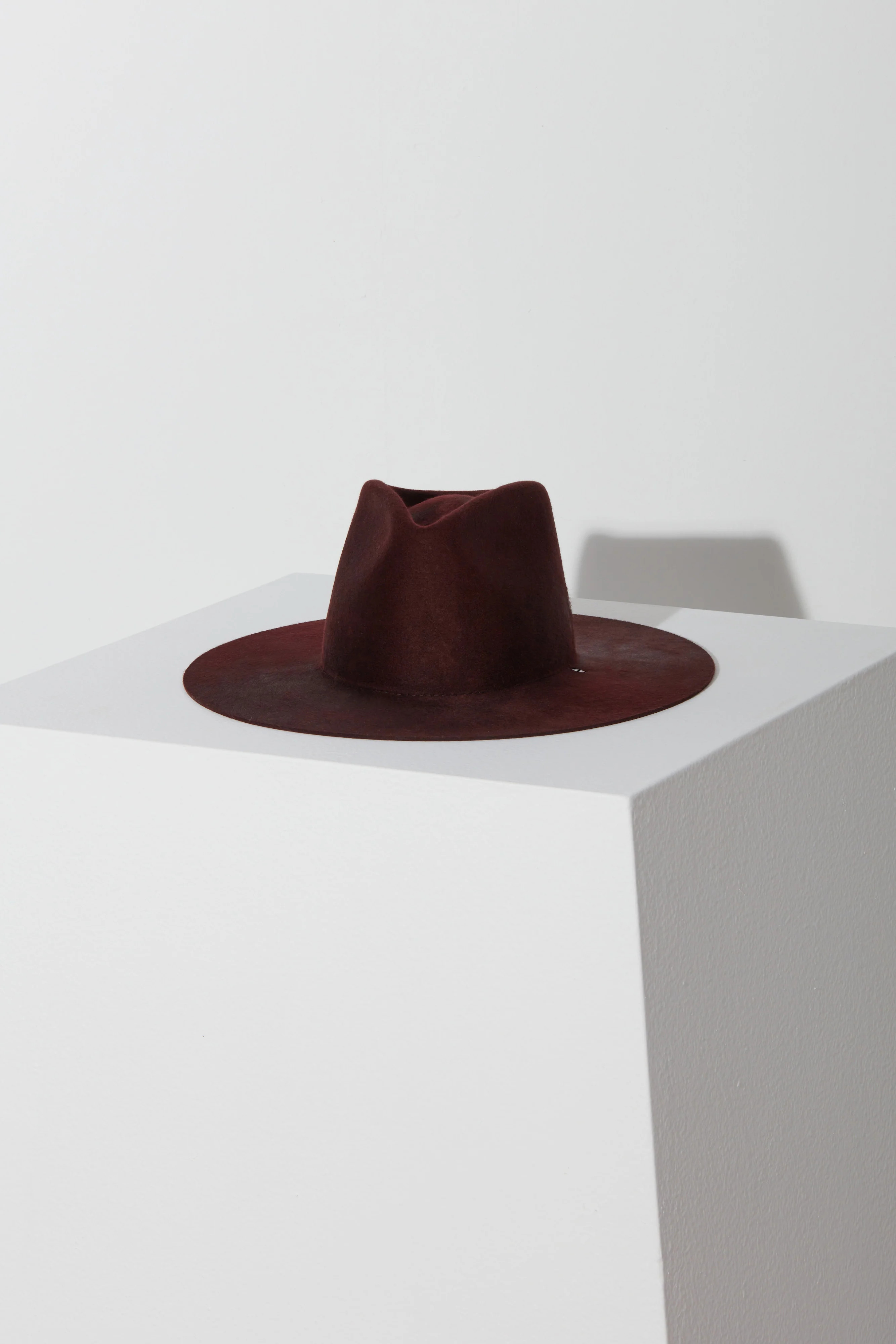 Sabina Hat | Janessa Leone