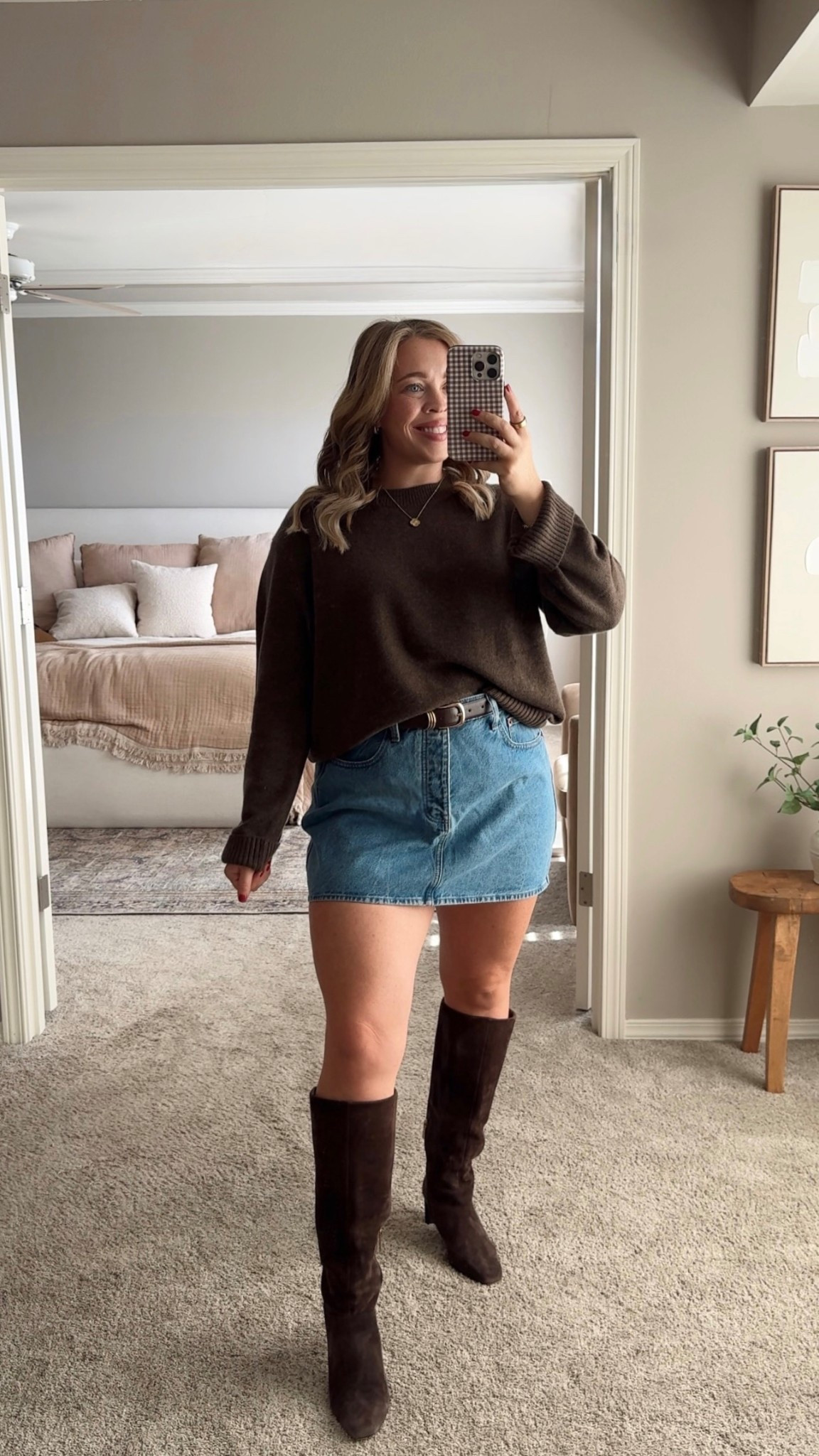 Midsize Chocolate Brown Fall Outfit! 🤎🧸 this sweater is the perfect staple piece for fall. I’m wearing a size large and it runs tts  

#LTKStyleTip #LTKFindsUnder100 #LTKMidsize