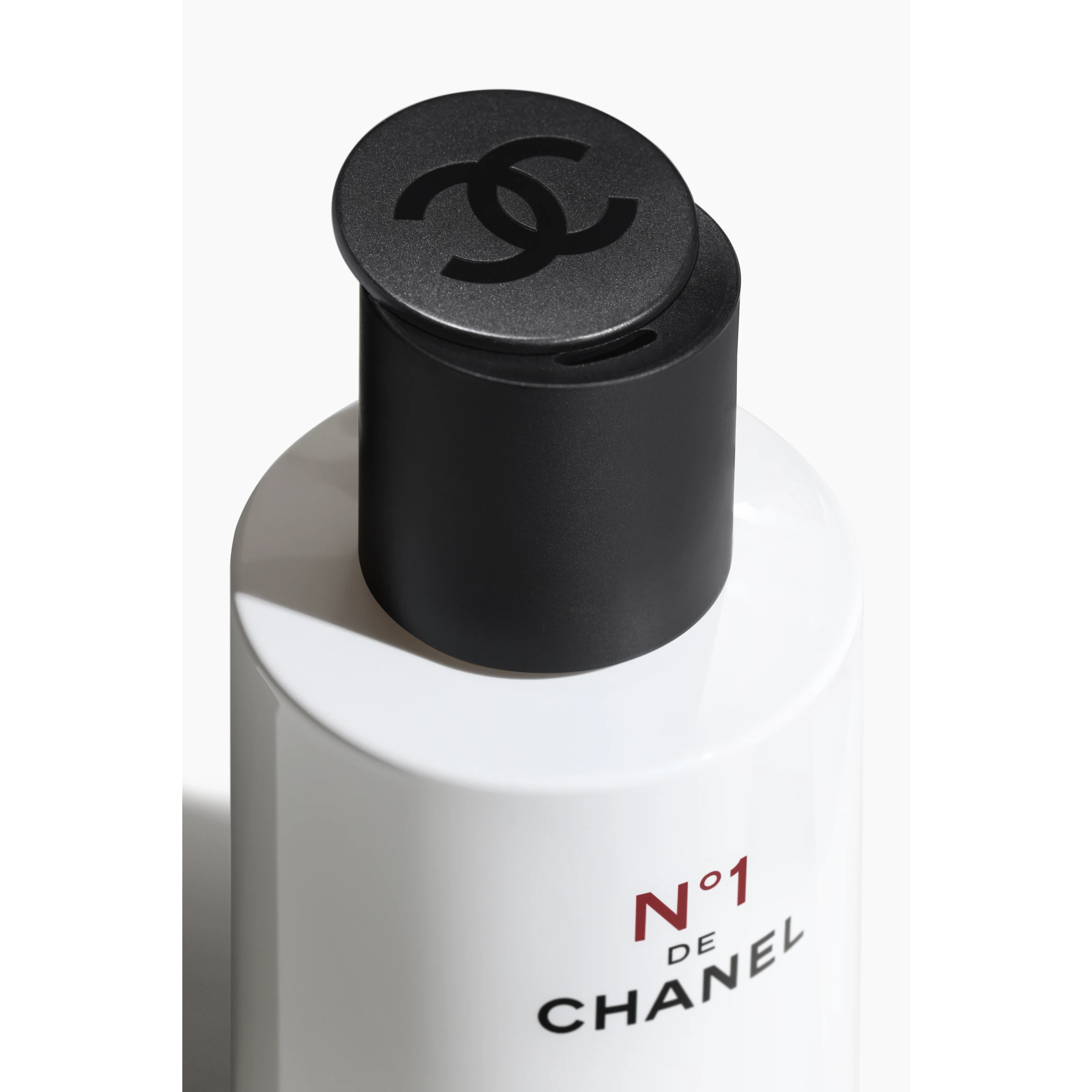 N°1 DE CHANEL REVITALIZING LOTION Energizes – Refines – Plumps | CHANEL | Chanel, Inc. (US)
