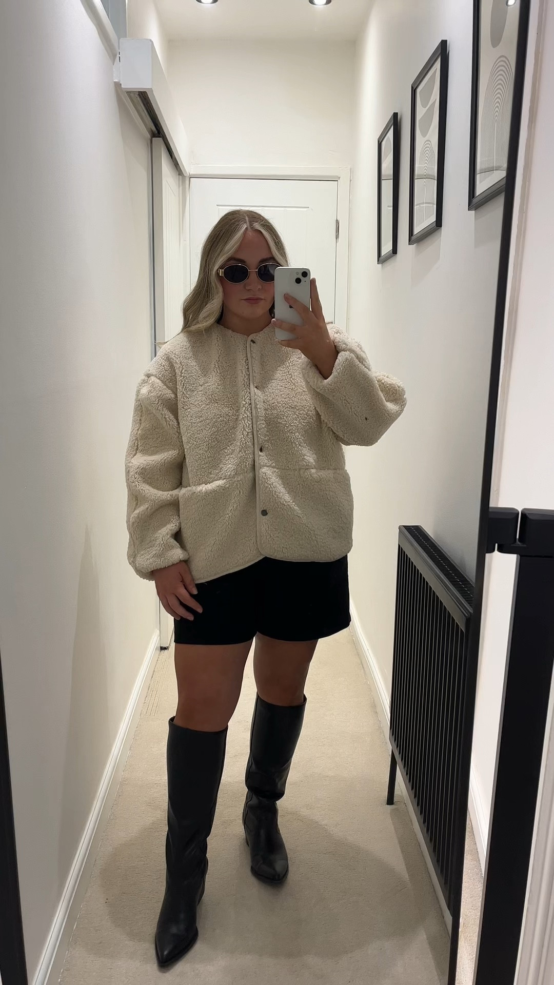 Cute little autumn fit!
New jacket from h&m shorts are asos and the boots are last years Zara 

#LTKstyletip #LTKmidsize #LTKSeasonal