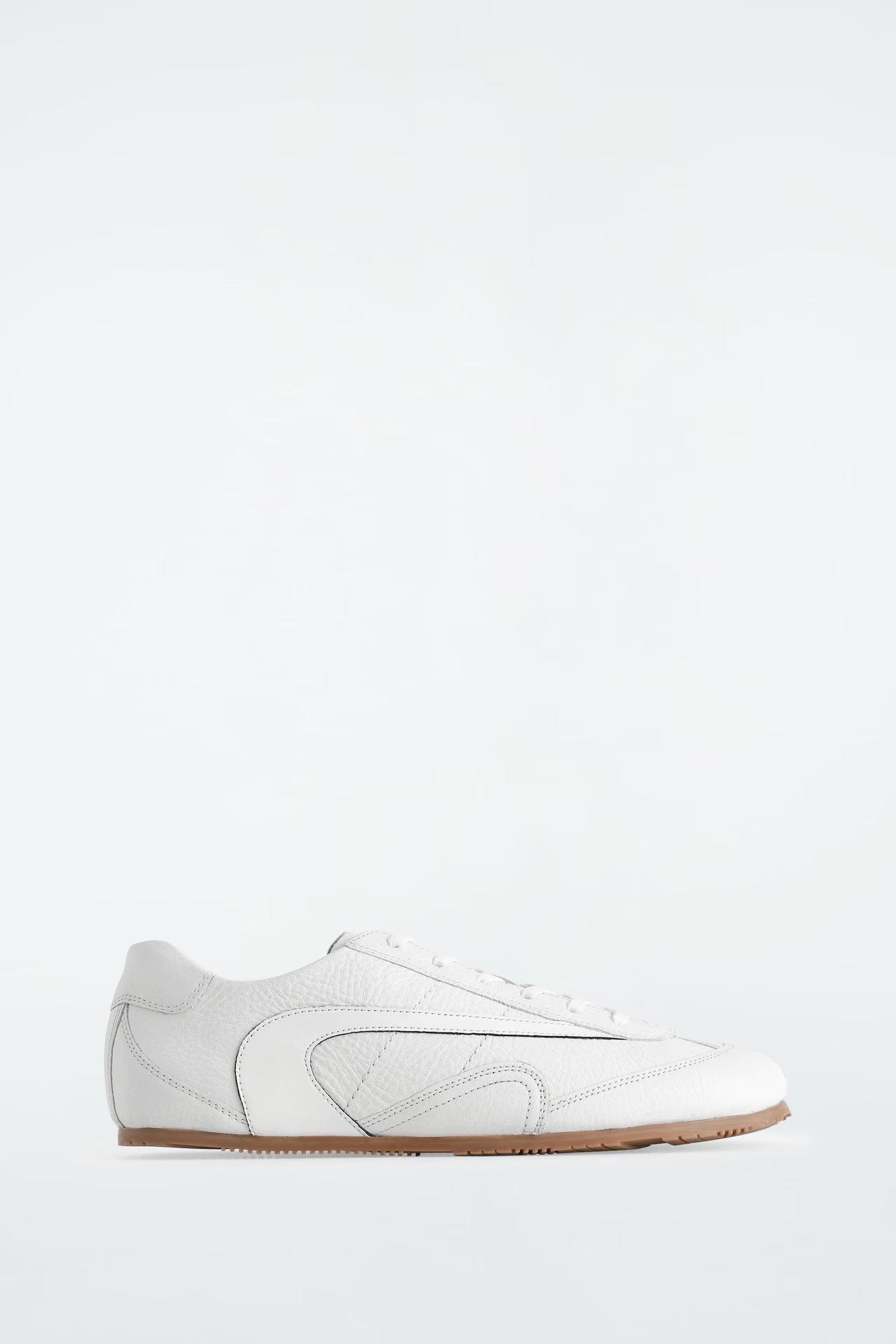 MINIMAL LEATHER TRAINERS - CHALK | COS UK