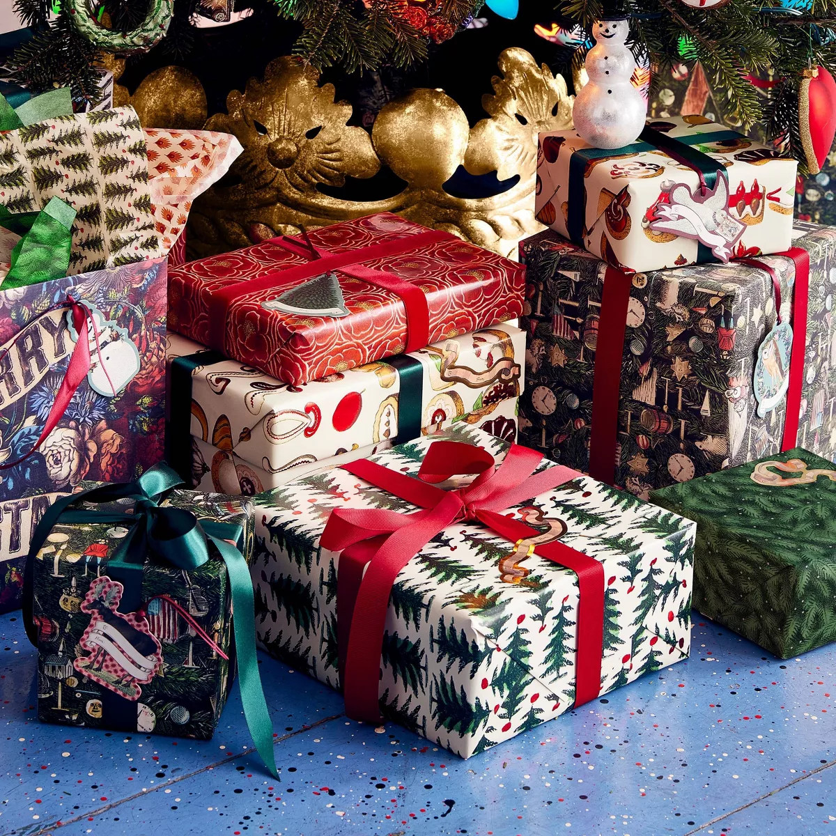 John Derian for Target 25 sq ft Premium Christmas Gift Wrap Poppies | Target