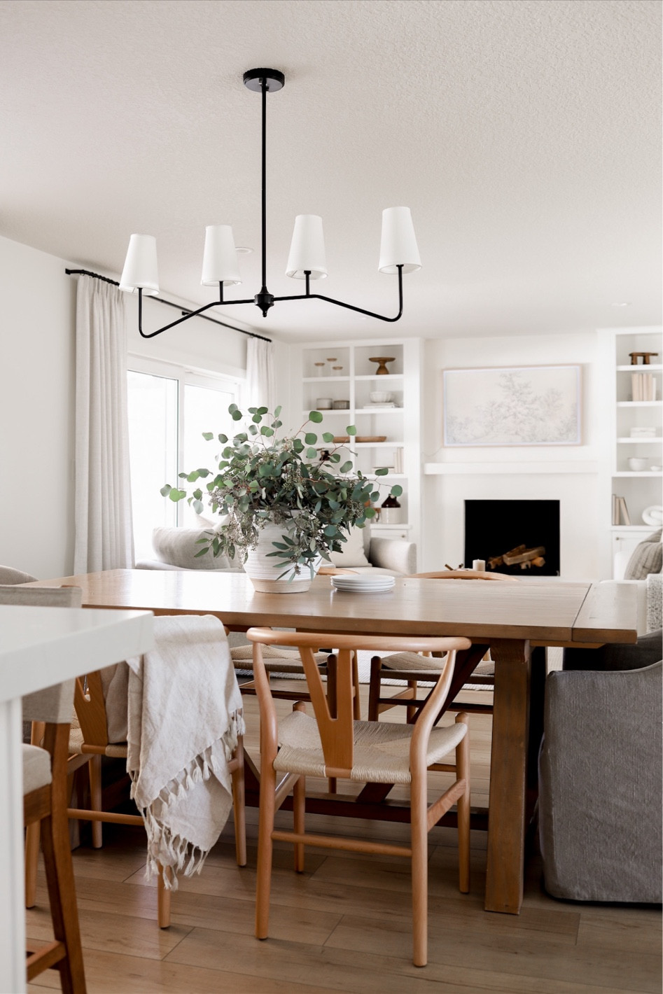 Shop our dining room decor! 

#LTKSeasonal #LTKsalealert #LTKhome