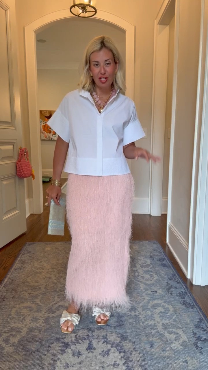 Just what your calendar and closet ordered! This shirt is fabulous yall! 
Sizing:
Tnuck White Blouse - xs
Pink Skirt - small
Heels - 8  tts

Codes: 
Allie + Bess - Catherine20
Colores Collective - MIXANDMATCH

#LTKdayinmylife #LTKootd #LTKmomlife
