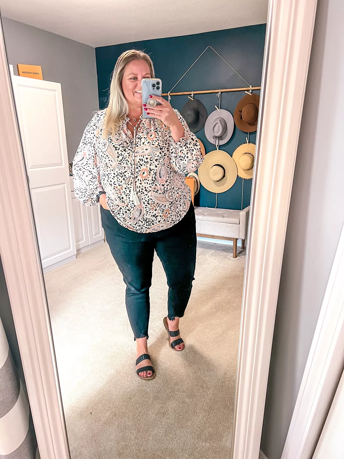 Plus Size Business Casual Clothes: How to Style Curvy Women for the Office  – Chic Soul