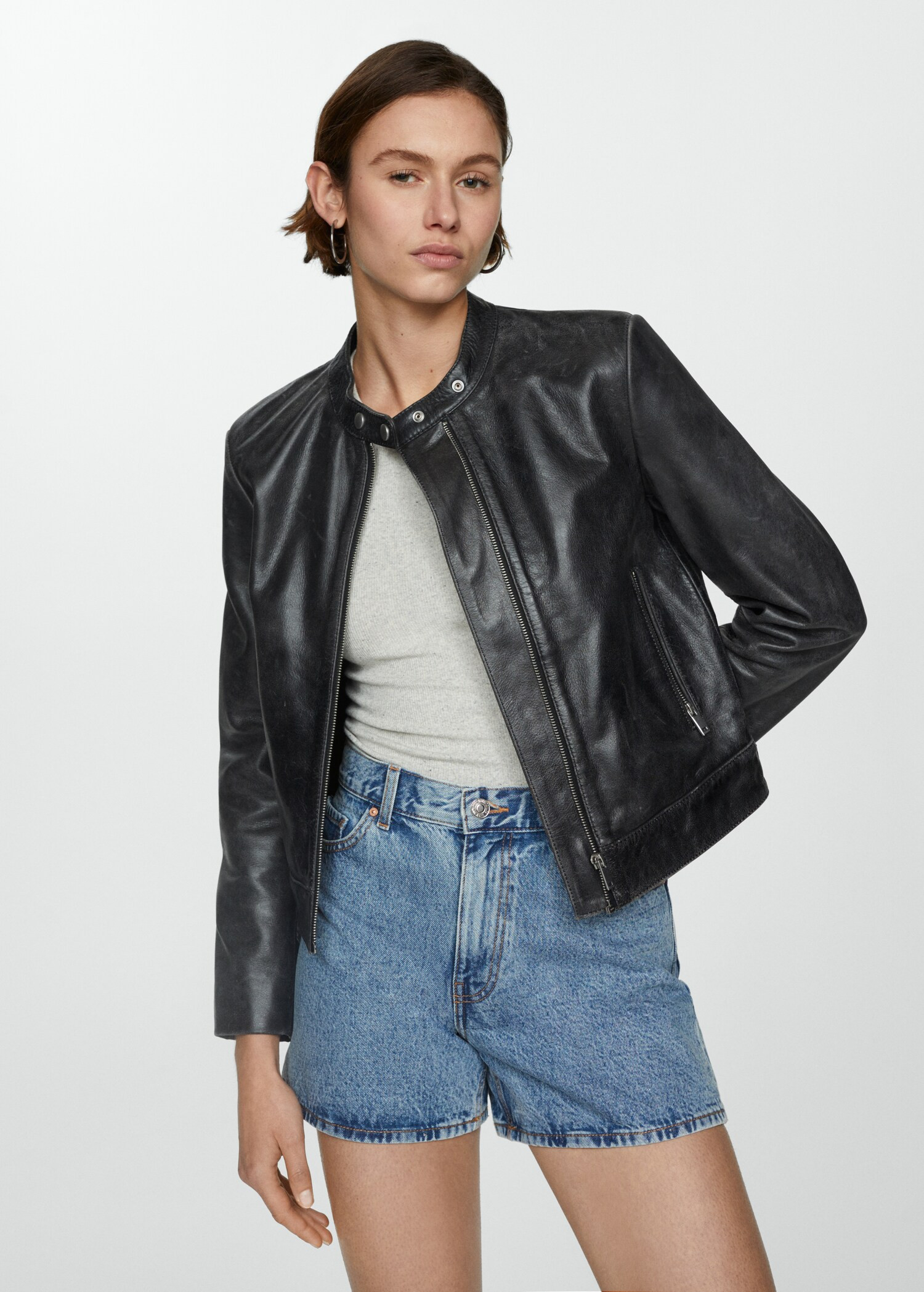 High-rise denim shorts - Woman | MANGO USA | MANGO (US)