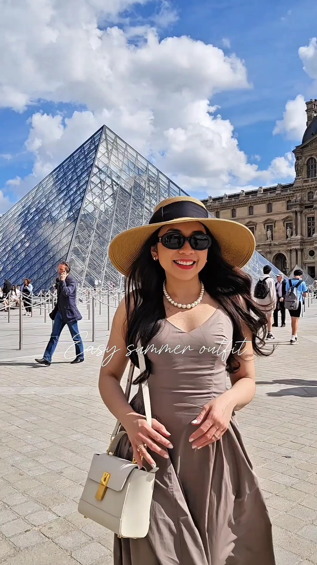 Easy summer outfit ❤️Bag: Ateliers Auguste (Discount code: ROZY10)Mini Marly in off-white 🤍

#LTKSeasonal #LTKStyleTip