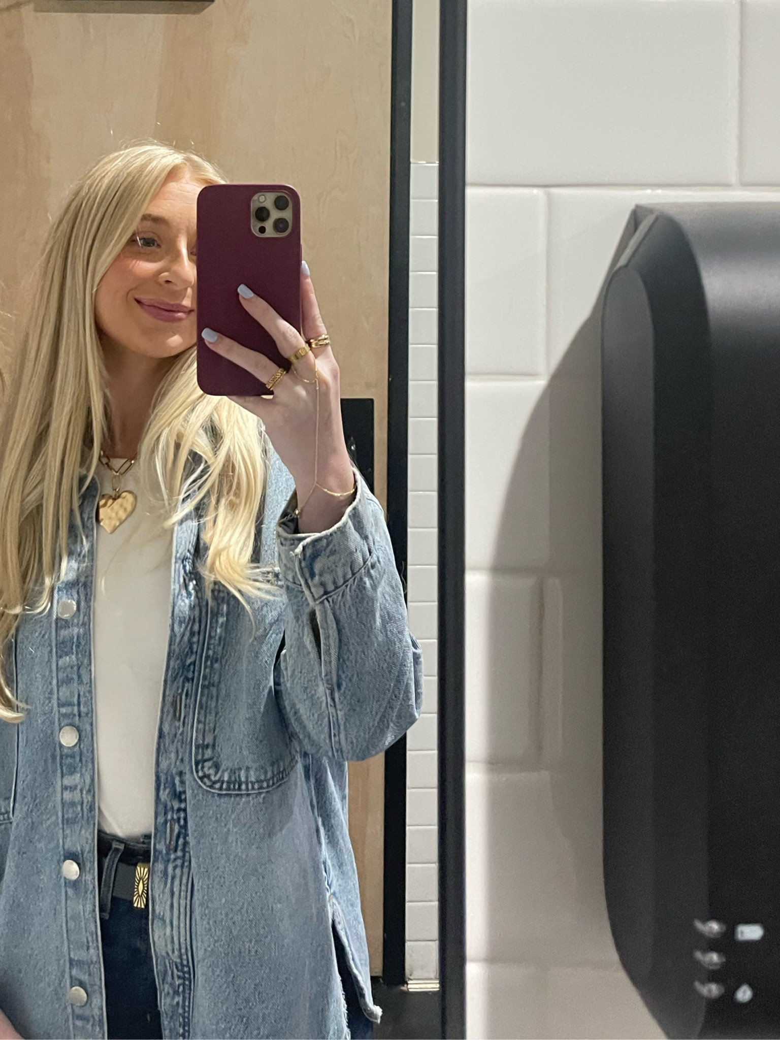 Casual outfit idea
-
-
-
Denim shirt jacket, oversized denim top, light wash denim jacket, chunky gold necklace, gold heart necklace, gold hand chain