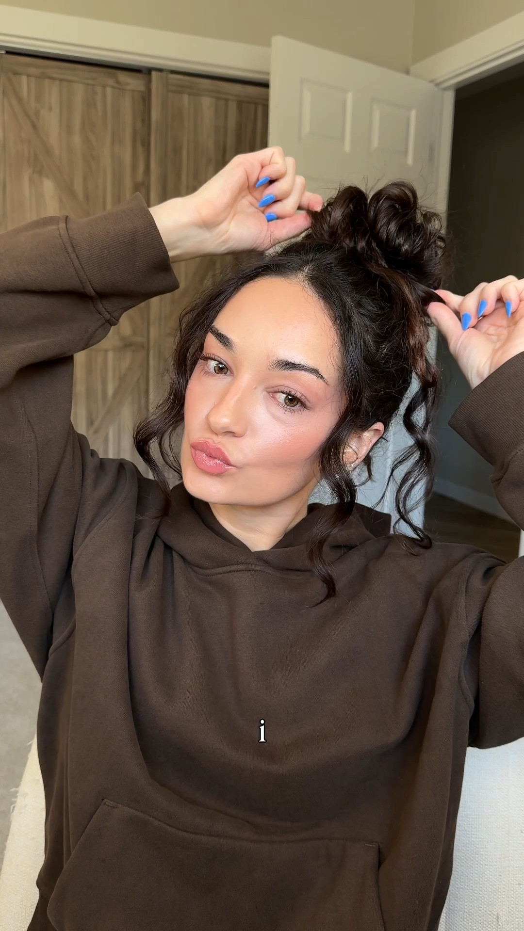 GRWM to go work from a coffee shop 🩷 taking 10 minutes to get ready really does make the biggest difference in my mood 

#LTKdayinmylife #LTKmorningroutine #LTKgrwm