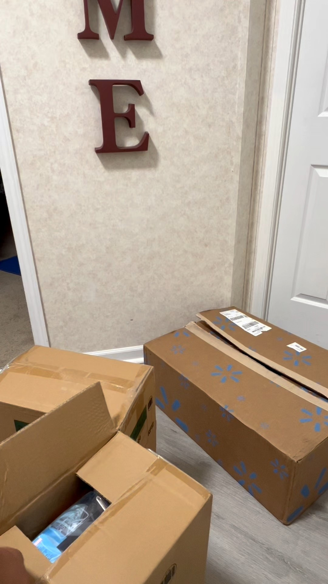 Walmart deal day unboxing! Kids are vacation ready!!

#LTKSaleAlert #LTKFindsUnder50 #LTKKids