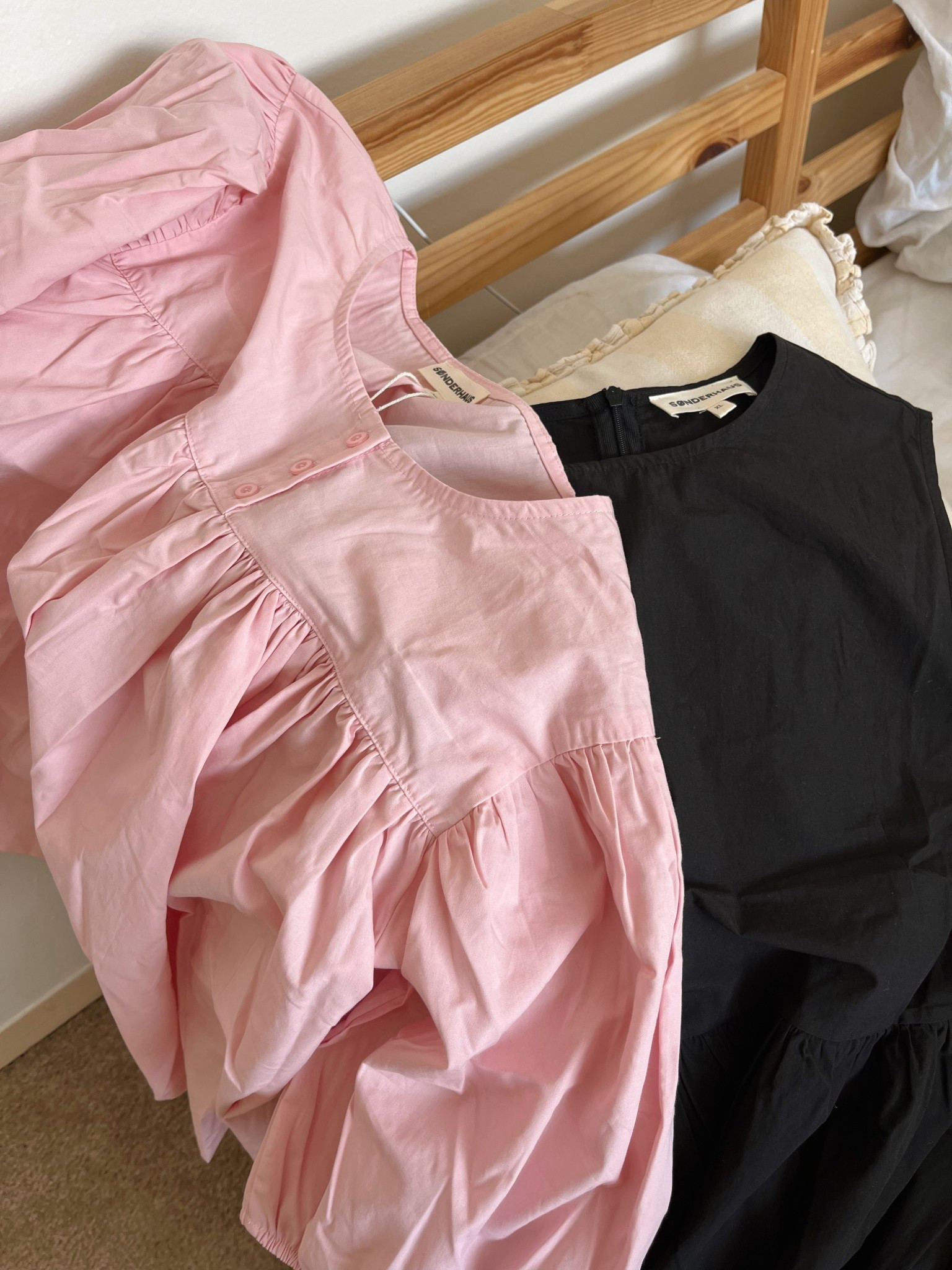Sonderhaus try-on on TikTok! Wear size XL in both