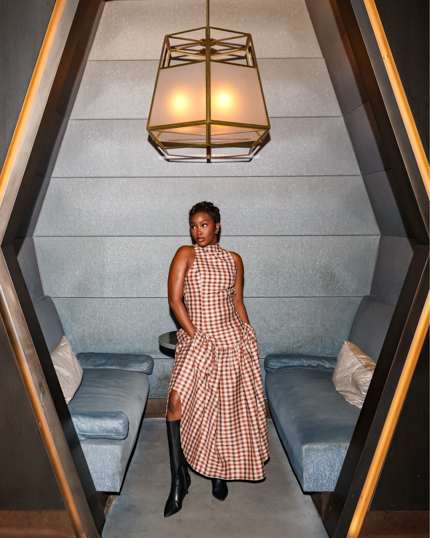 A gingam moment on a petite girl 