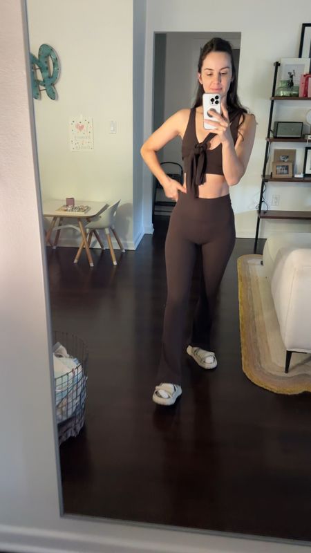 Brown workout outfit
Lululemon Espresso 


#LTKfitness