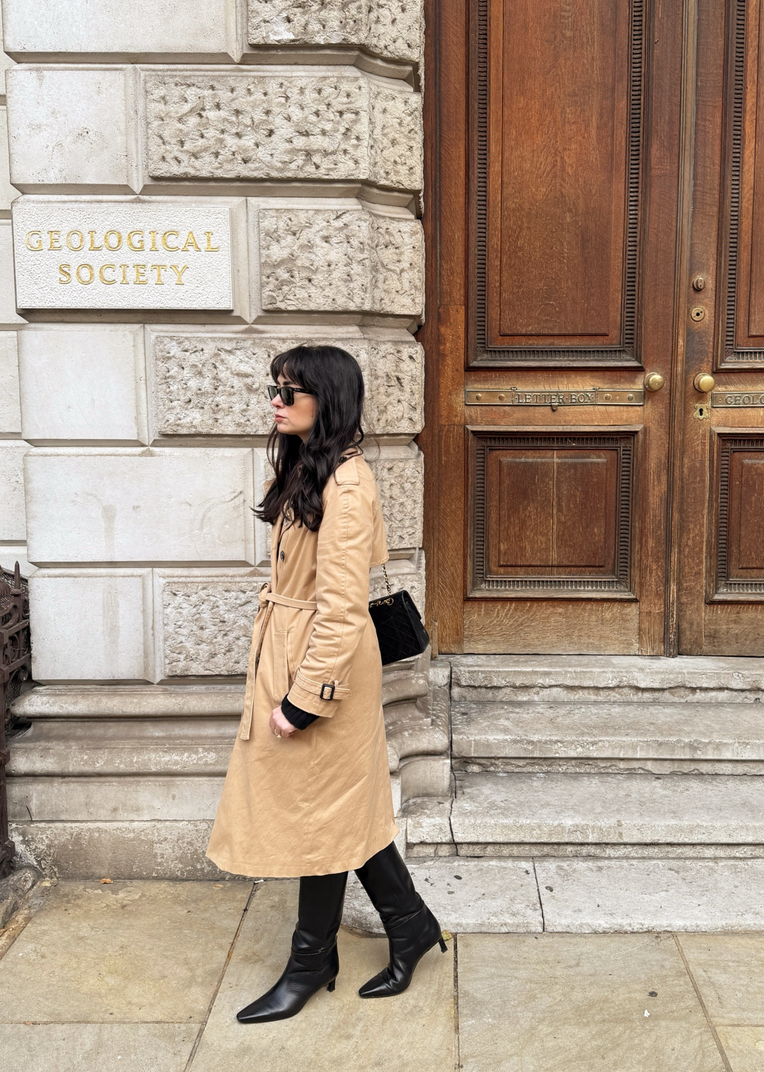 Trench: Mango
Boots: Massimo Dutti
Bag: Chanel
Sunglasses: Celine

#LTKworkwear #LTKtravel