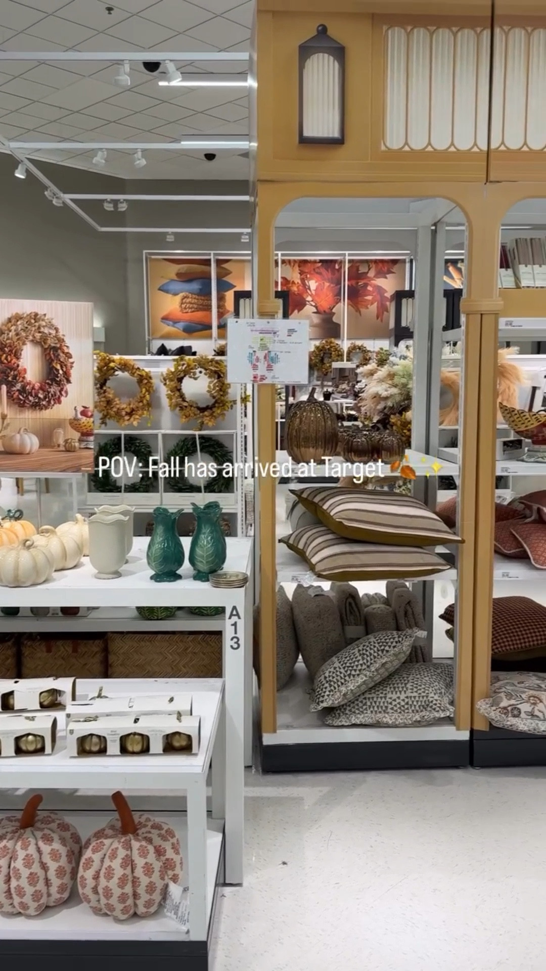 Target Tuesday, part 2 🍂 This time it’s all about the fall home decor — and Target is already making me want to cozy up my whole house. 🤍

Save this for your next Target run & follow for more every week!

#targettuesday #targetstyle #targethome #targetfinds #falldecor #fallvibes #cozyhome #momstyle
