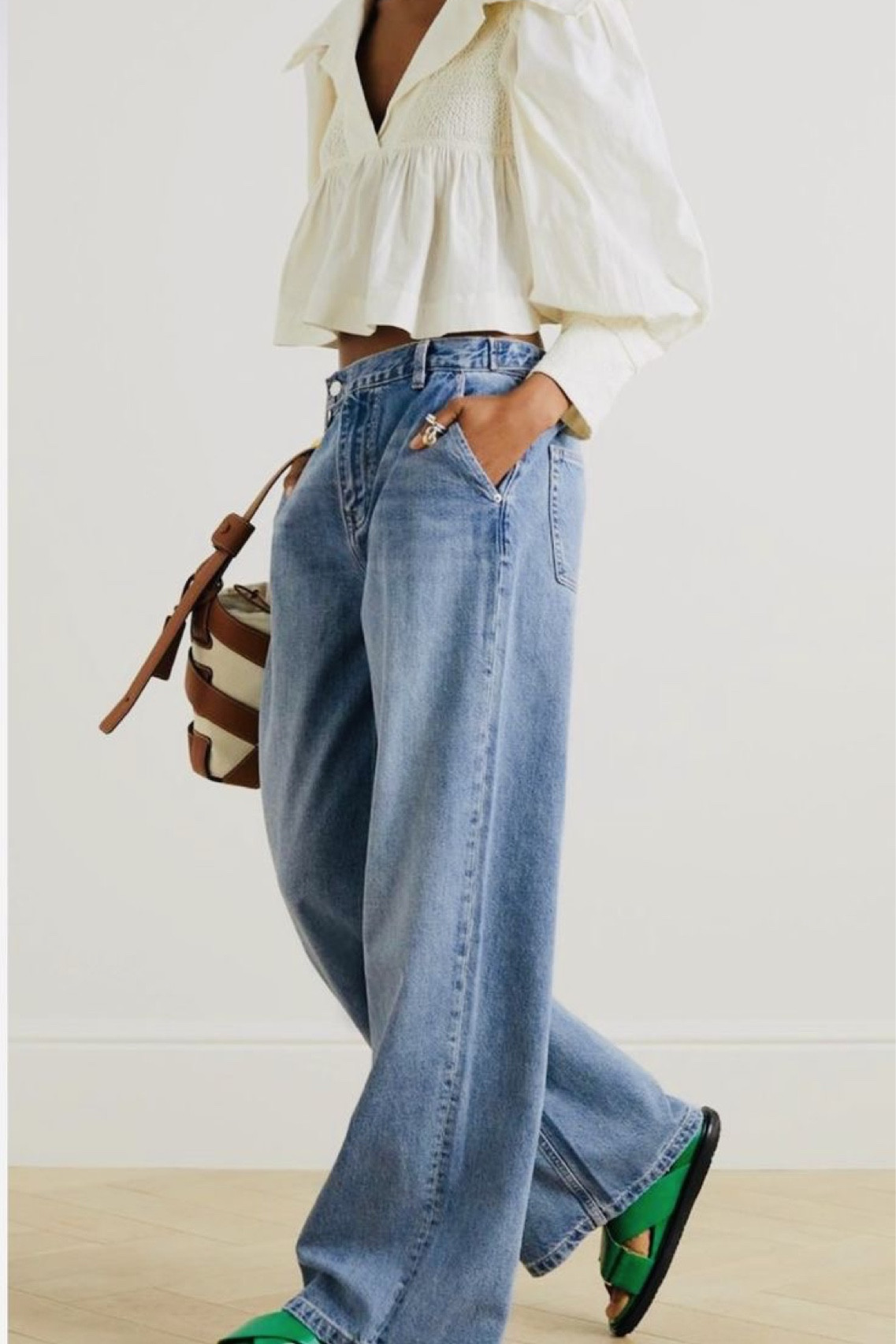 Um look primaveril passando na sua tela. Logo ela chega e com ela os pontos de cor. Look lindo para os Kibbes da família Natural e os Dramáticos usarem. 

#LTKbrasil #LTKSeasonal #LTKSale