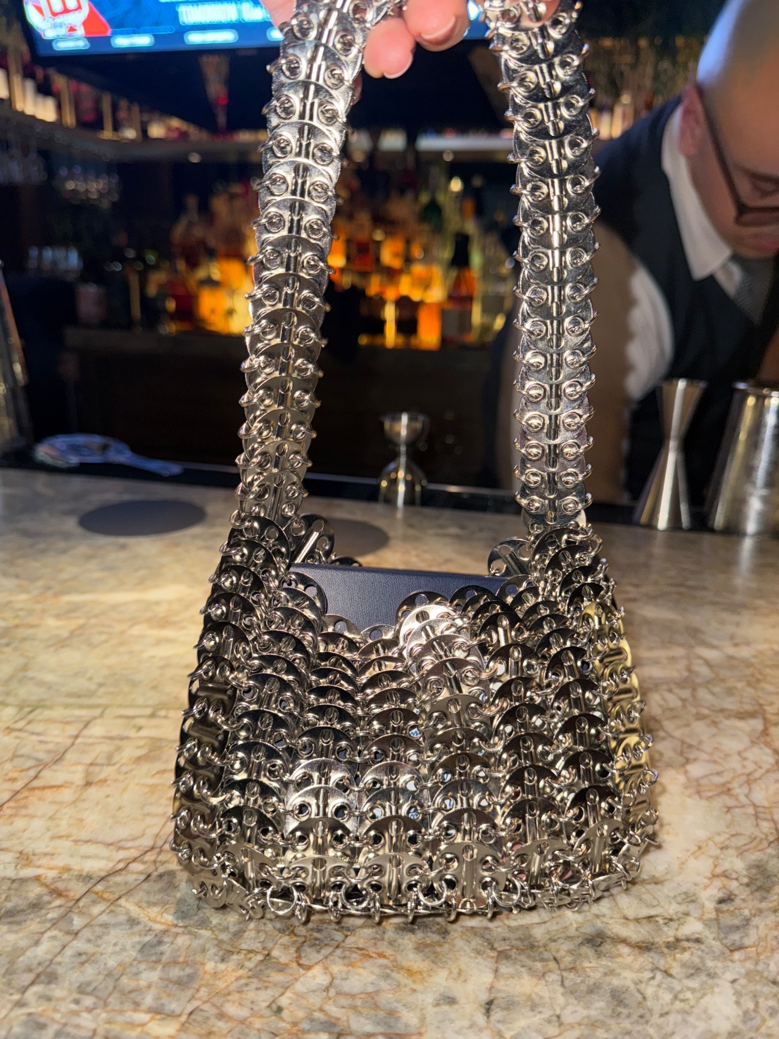 It’s giving silver chains