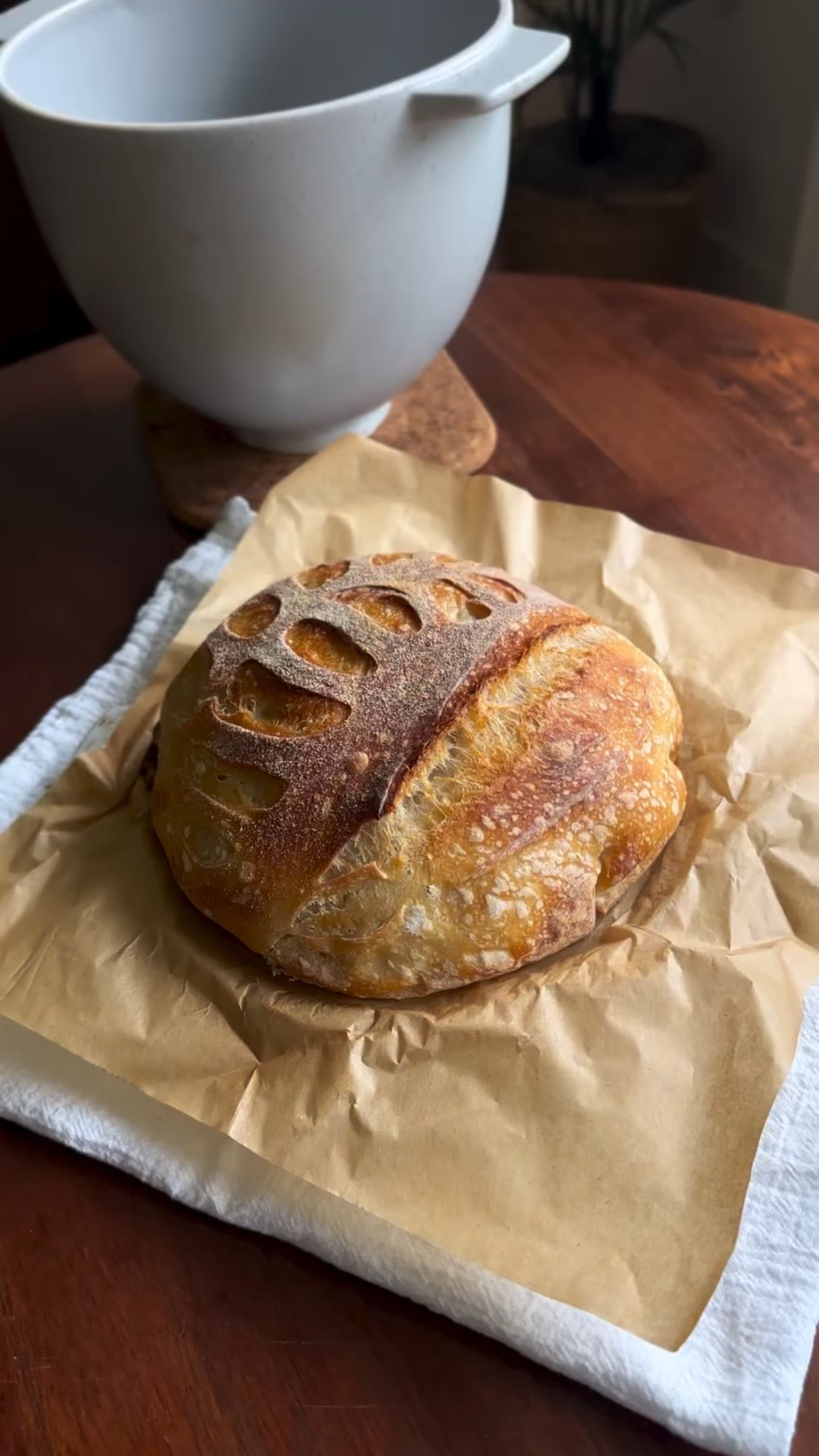 Took my sourdough for a spin in the new KitchenAid ceramic bread bowl. I was curious to see if it could replace my Dutch oven, since it claims to be an all-in-one solution—and I have to say, I love that the lid becomes the base. That said, the circumference is a bit smaller than my Dutch oven, so the loaf shape was a little more compact–and there was no place for ice cubes to create steam. But it turned out great! Still a solid option if you’re tight on space or just want fewer dishes!

Have you tried it yet? Would love to hear your thoughts!