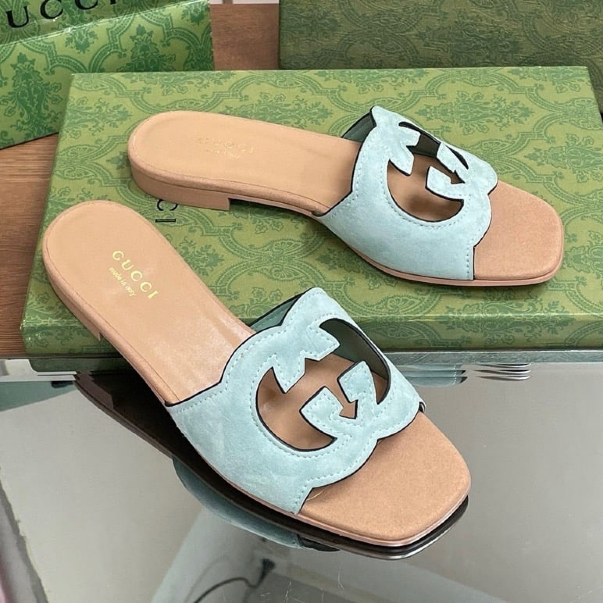 Gucci slides 
They come in more beautiful colors 
#dhgate

#LTKfindsunder50 #LTKsalealert #LTKshoecrush